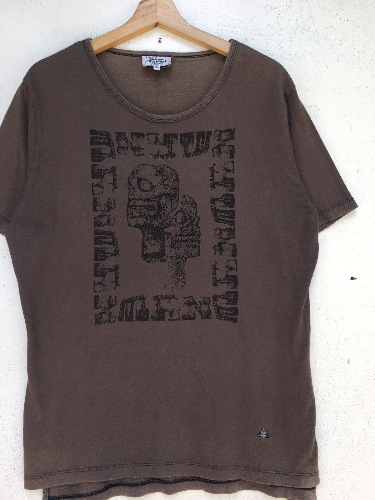 Vivienne Westwood Rare Vintage Vivienne Westwood Skulls Tshirt Size US M / EU 48-50 / 2 - 5 Thumbnail