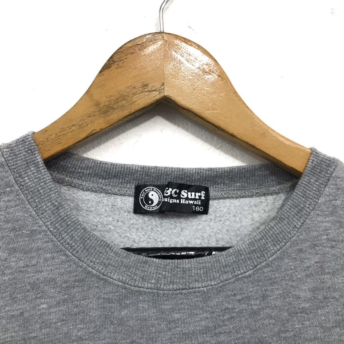 Vintage Vintage T&C Sweatshirt Town And Country Crew Neck Size US S / EU 44-46 / 1 - 5 Thumbnail