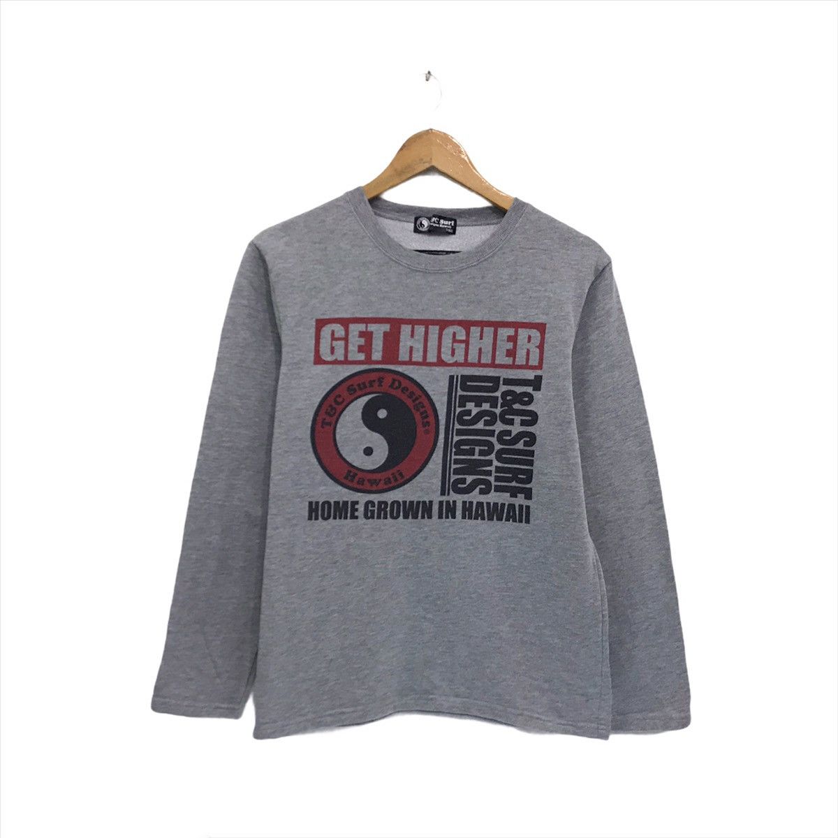 Vintage Vintage T&C Sweatshirt Town And Country Crew Neck Size US S / EU 44-46 / 1 - 1 Thumbnail