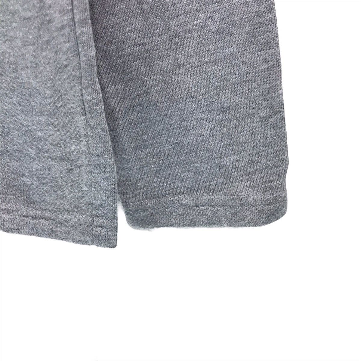 Vintage Vintage T&C Sweatshirt Town And Country Crew Neck Size US S / EU 44-46 / 1 - 6 Thumbnail