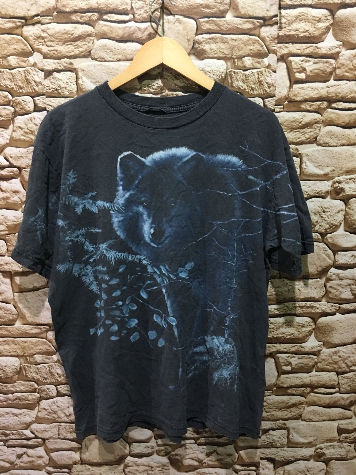Vintage Animal Illustration wolf tee