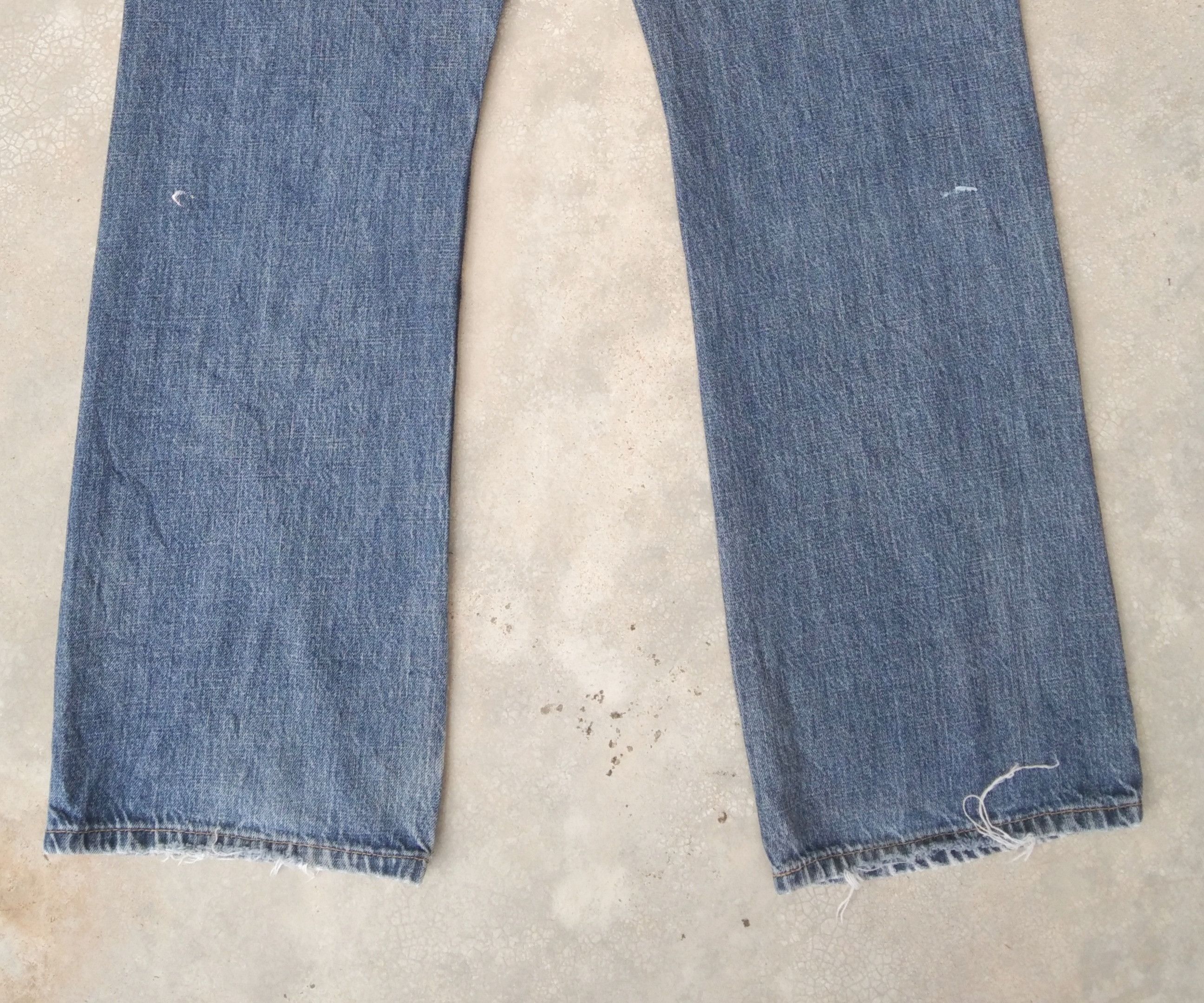 Levi's Vintage Levi's Jeans 557 Relaxed Boot Cut Painter Denim Size US 34 / EU 50 - 3 Thumbnail