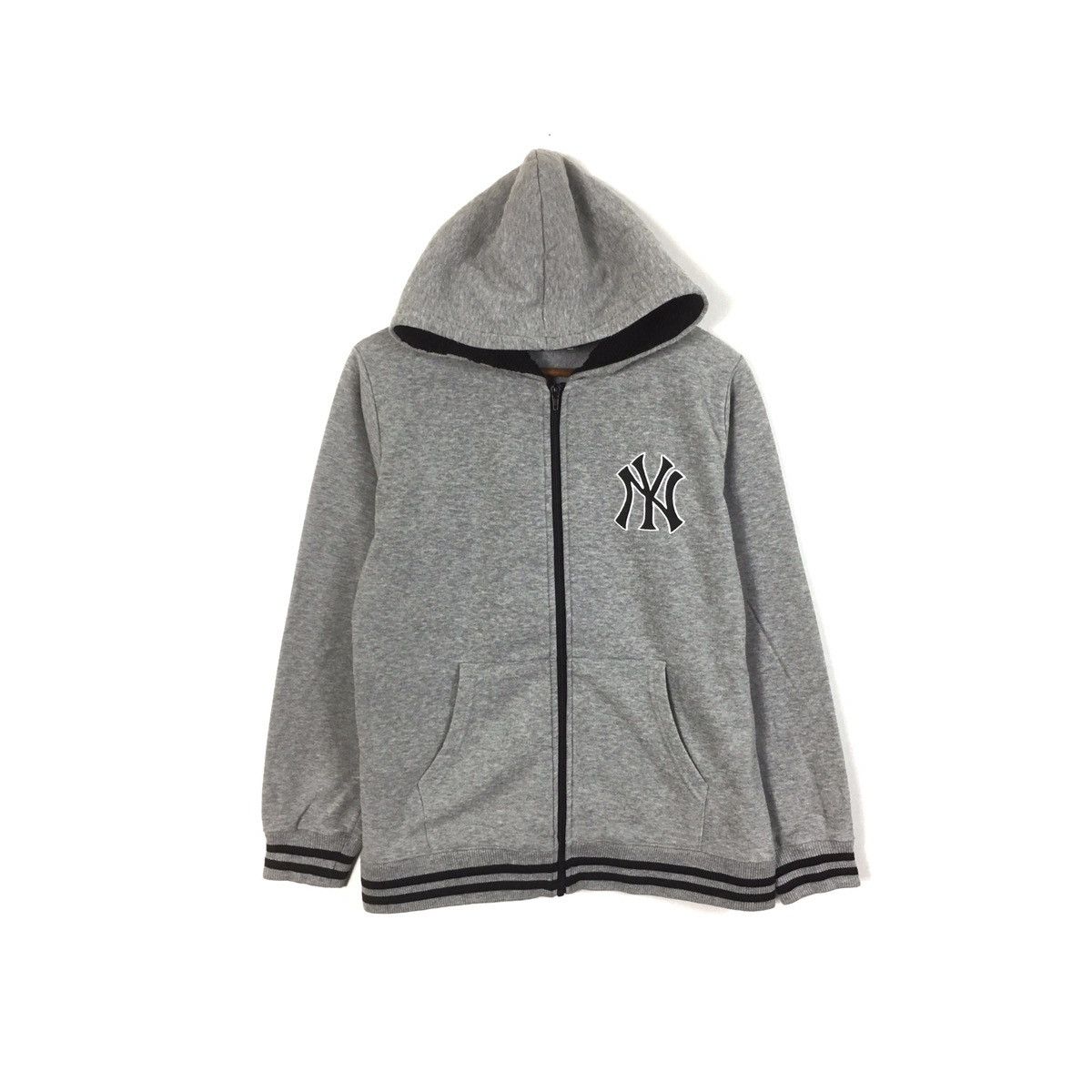 MLB × New York Yankees × Nutmeg Vintage New York Yankees Baseball Team Genuine Merchanoise Size US M / EU 48-50 / 2 - 1 Thumbnail