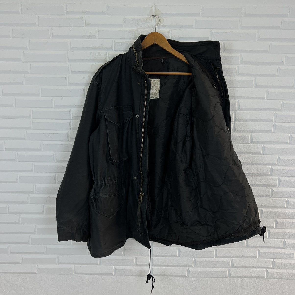 Alpha Industries VINTAGE ALPHA INDUSTRIES CARGO MULTI POCKET JACKET Size US L / EU 52-54 / 3 - 10 Thumbnail