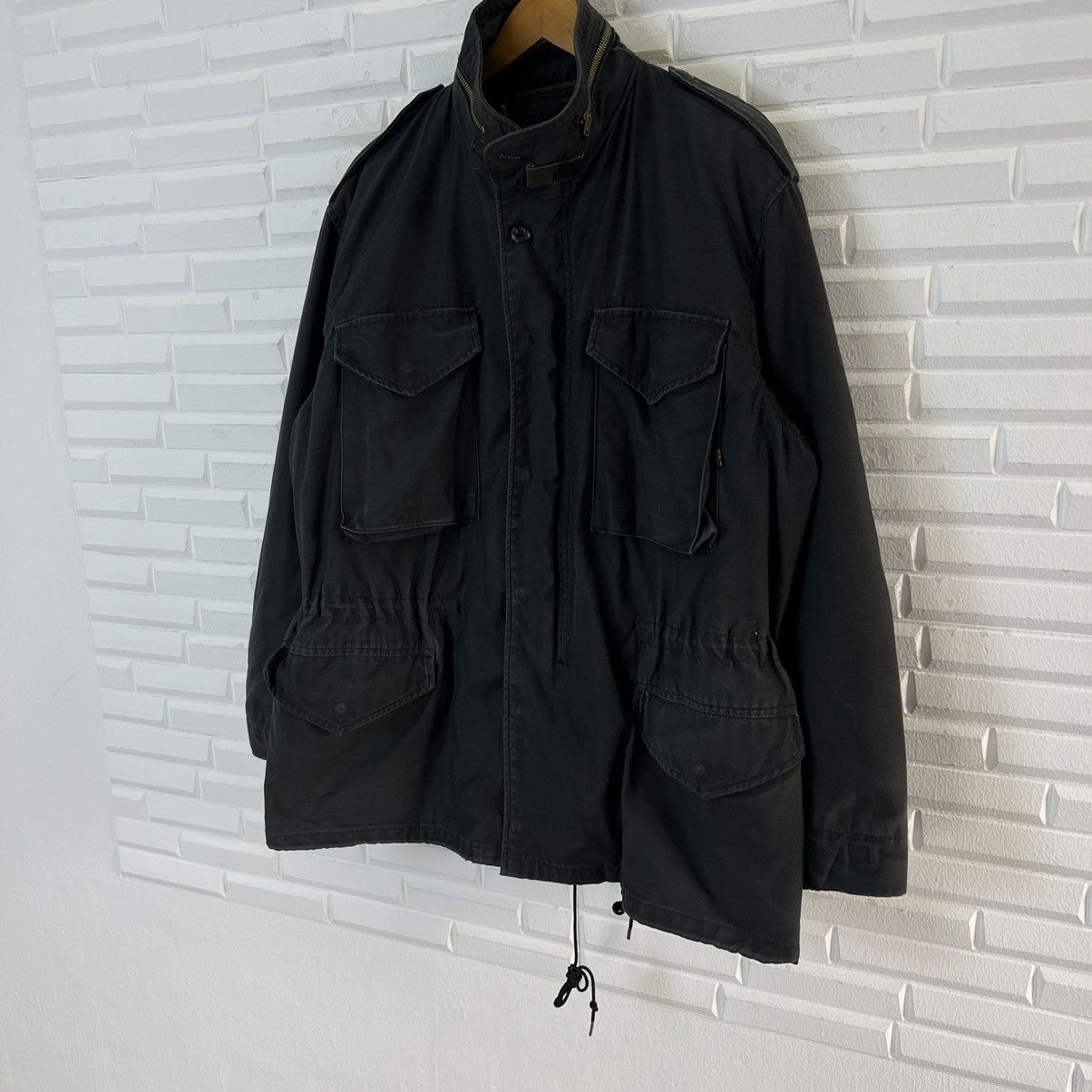 Alpha Industries VINTAGE ALPHA INDUSTRIES CARGO MULTI POCKET JACKET Size US L / EU 52-54 / 3 - 2 Thumbnail