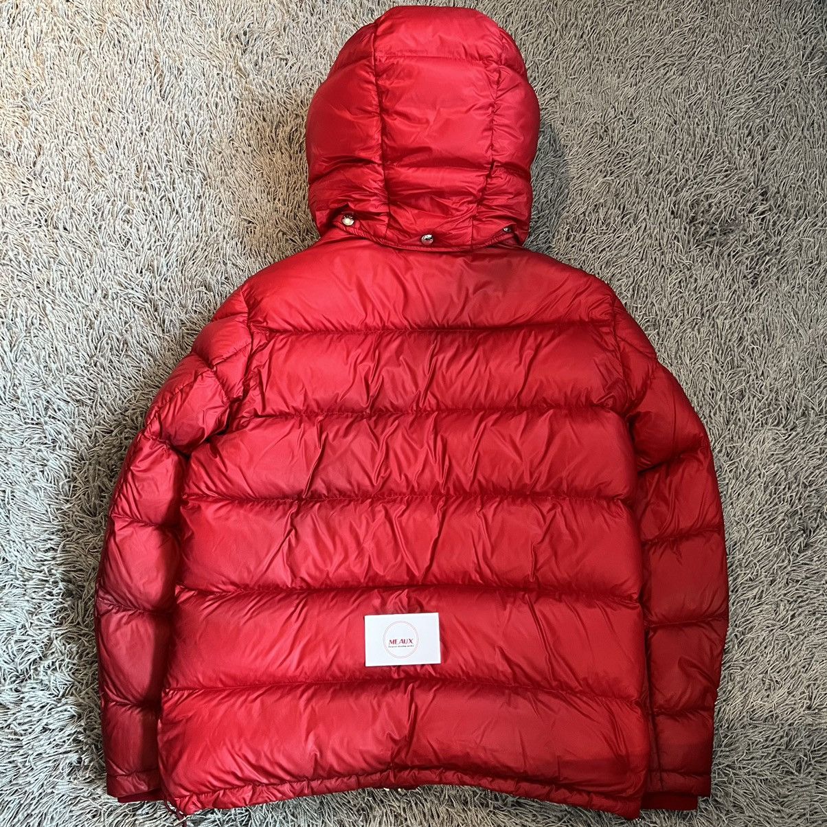 Moncler pascal store
