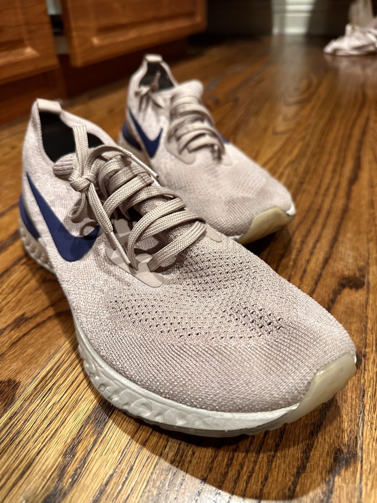 Nike Nike Epic React Flyknit Running Shoe - Size 9.5 - Men’s Size US 9.5 / EU 42-43 - 6 Thumbnail