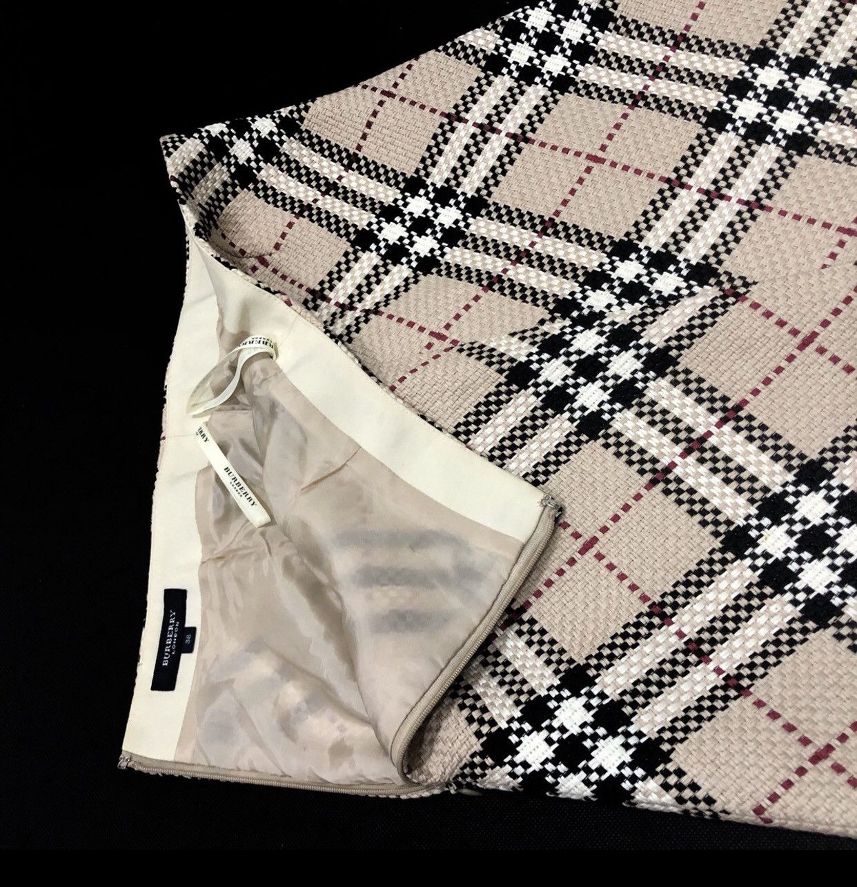 Burberry Burberry London Novacheck latticed Short Skirt Style Size 28" / US 6 / IT 42 - 5 Thumbnail
