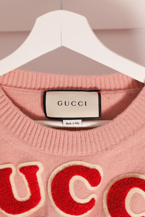 Gucci gummy best sale bear sweater