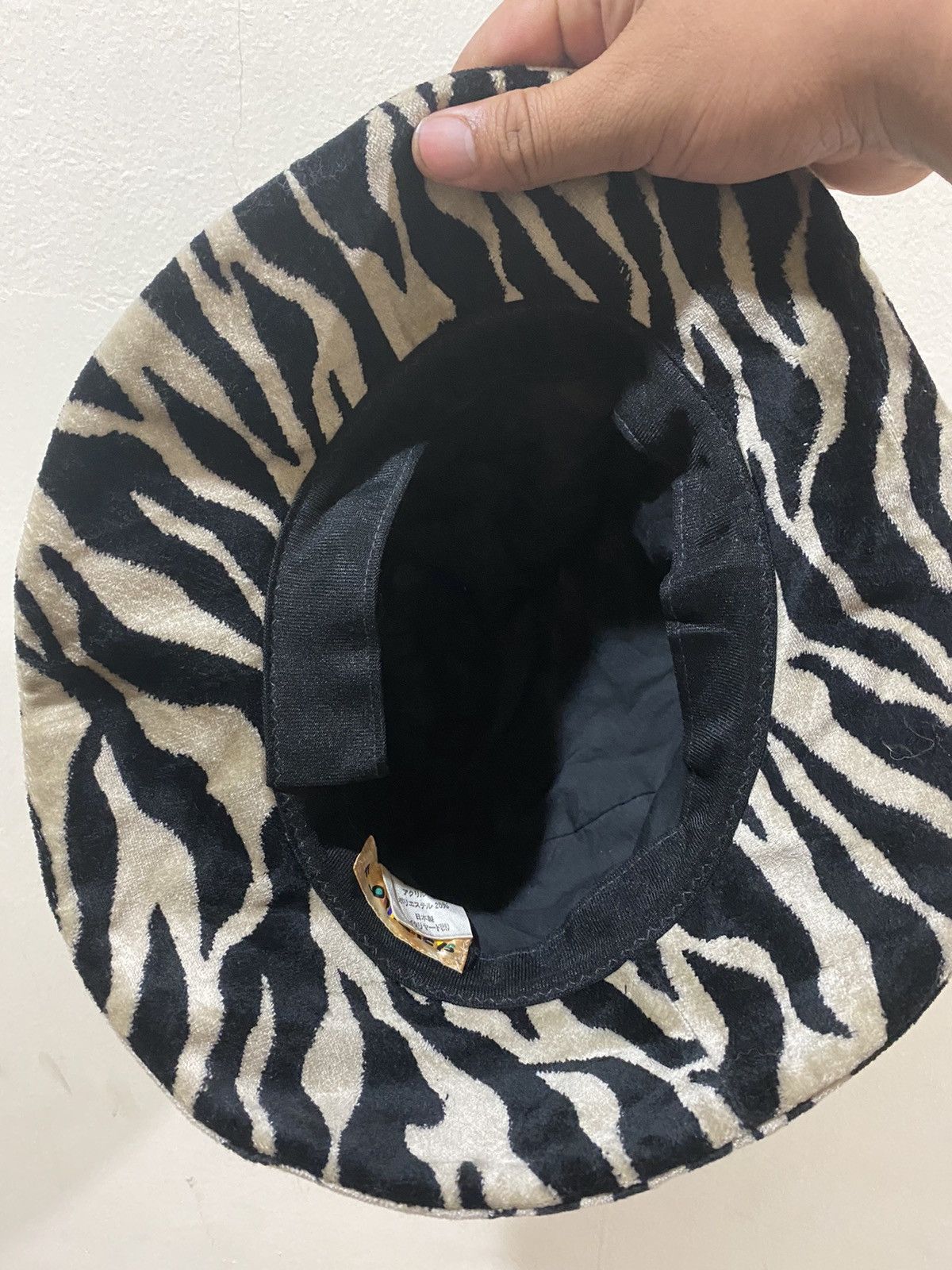 Japanese Brand × Other × Vintage 🔥Vintage🔥 Floridakeys Zebra Stripes Bucket Hat Size ONE SIZE - 5 Thumbnail