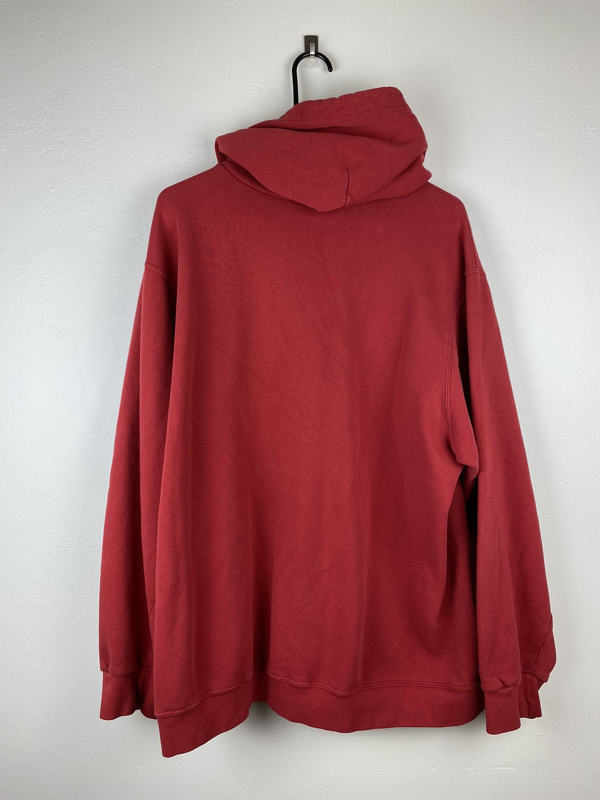 Nike Vintage Nike Center Swoosh Hoodie Sweatshirt Red Silver Tag Size US XL / EU 56 / 4 - 4 Thumbnail