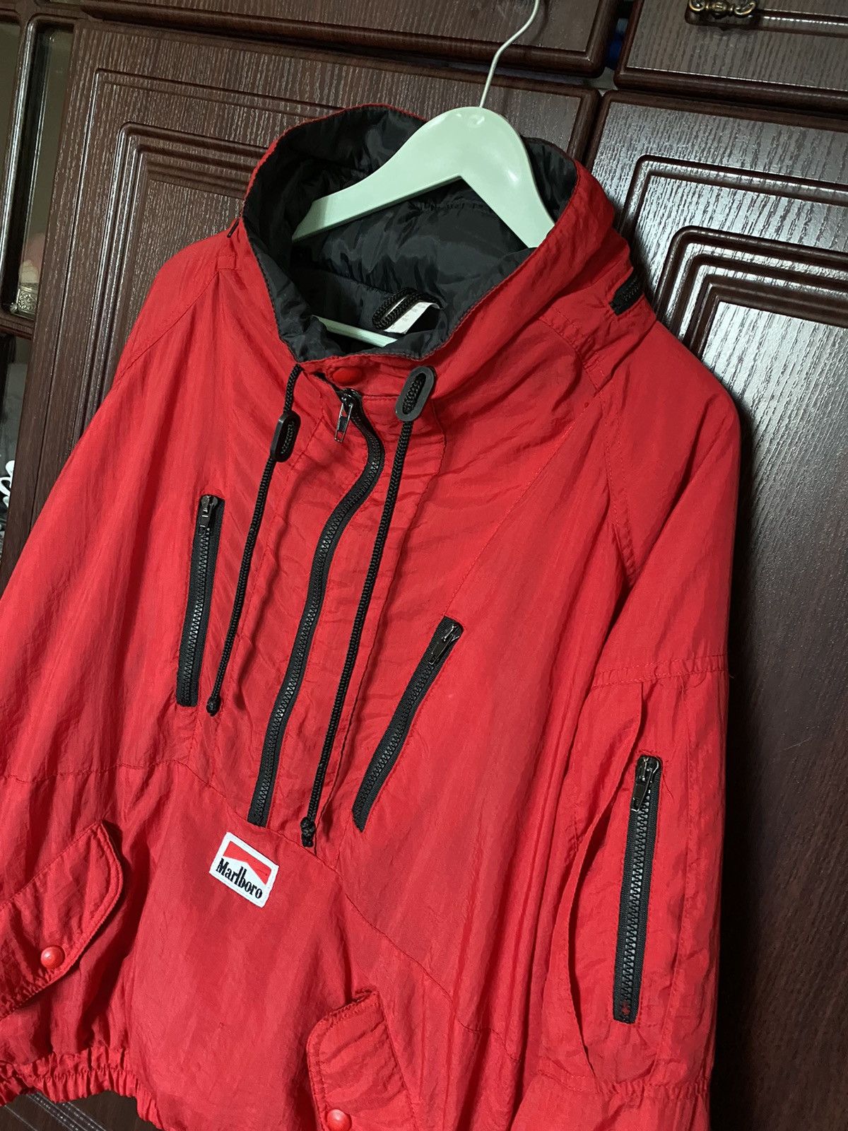 Marlboro Vintage Marlboro Team Anorak Jacket Lucky Strike Ferrari Size US L / EU 52-54 / 3 - 2 Thumbnail
