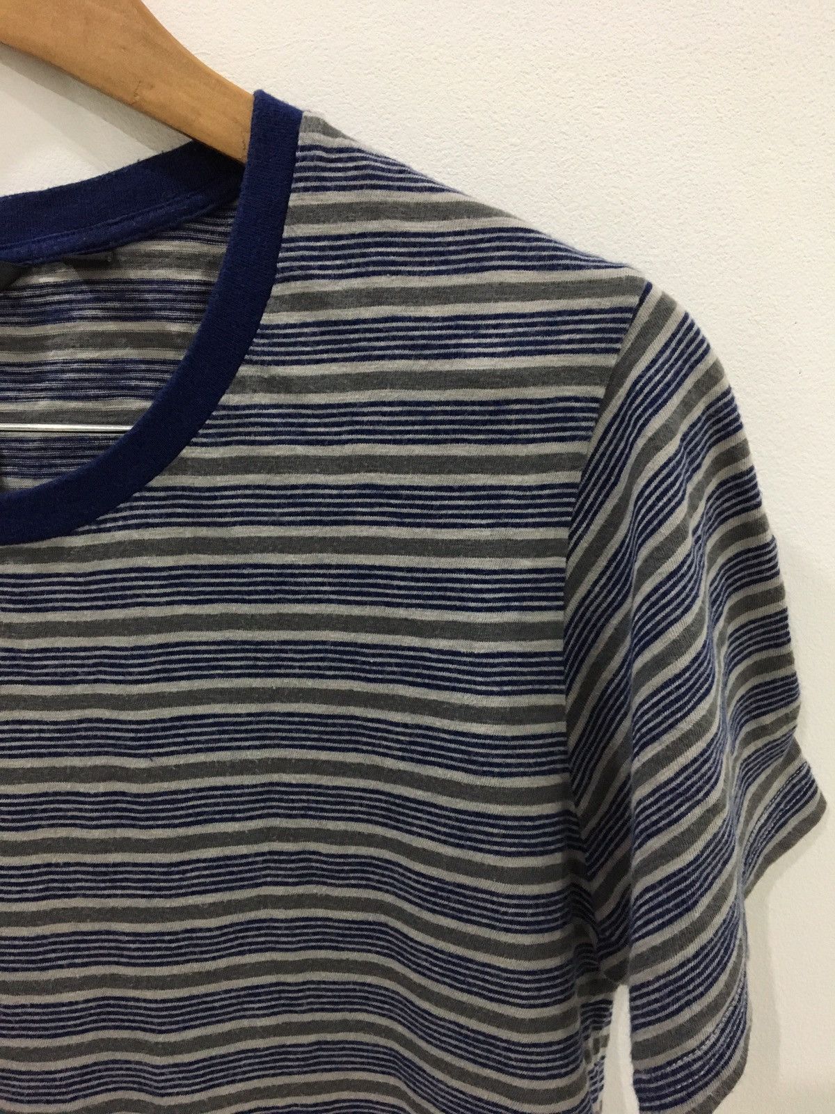Jun Takahashi UNDERCOVER x UNIQLO - STRIPE BLUE GREEN SHORT SLEEVE TEE Size US S / EU 44-46 / 1 - 4 Thumbnail