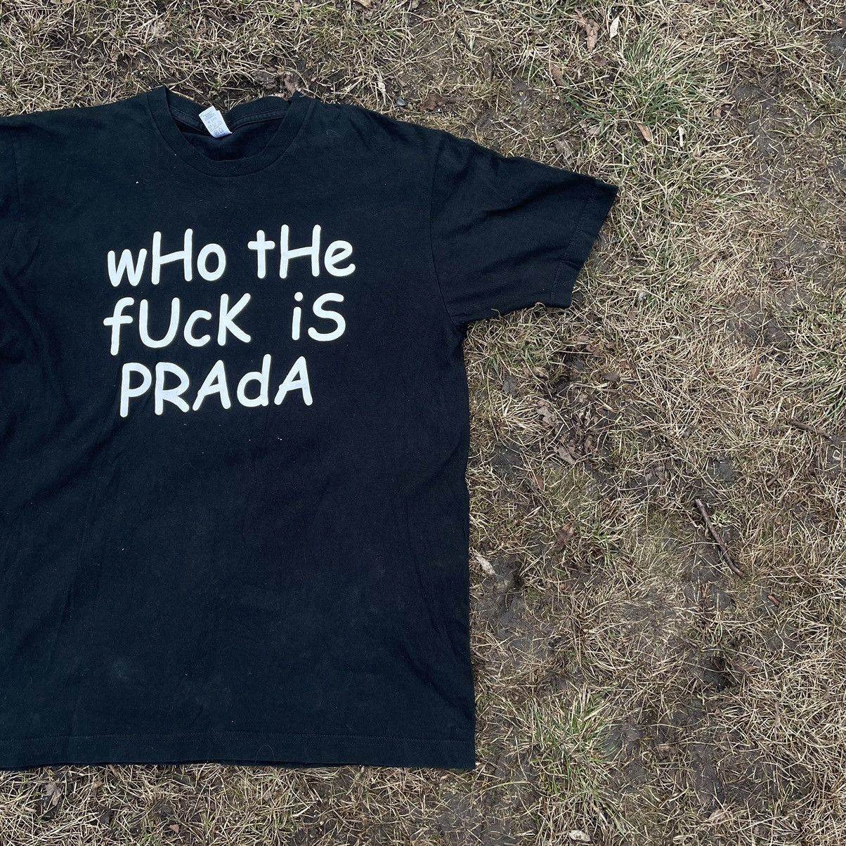 Vintage Vintage Y2K Graphic Tee Who The Fuck Is Prada Black Swag L Size US L / EU 52-54 / 3 - 2 Thumbnail