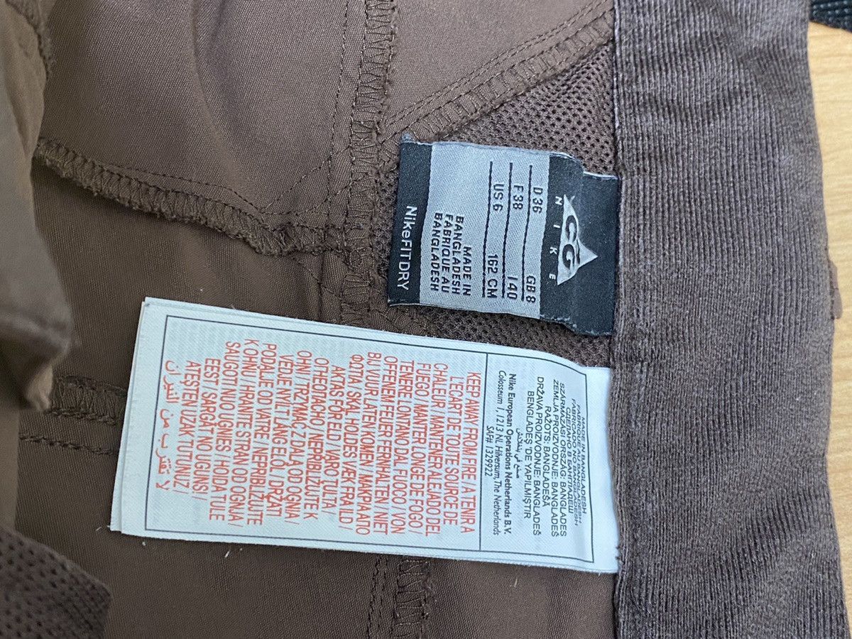 Nike ACG 00s Vintage Nike ACG Transformer Techwear Outdoor Pants Size 27" / US 4 / IT 40 - 9 Thumbnail
