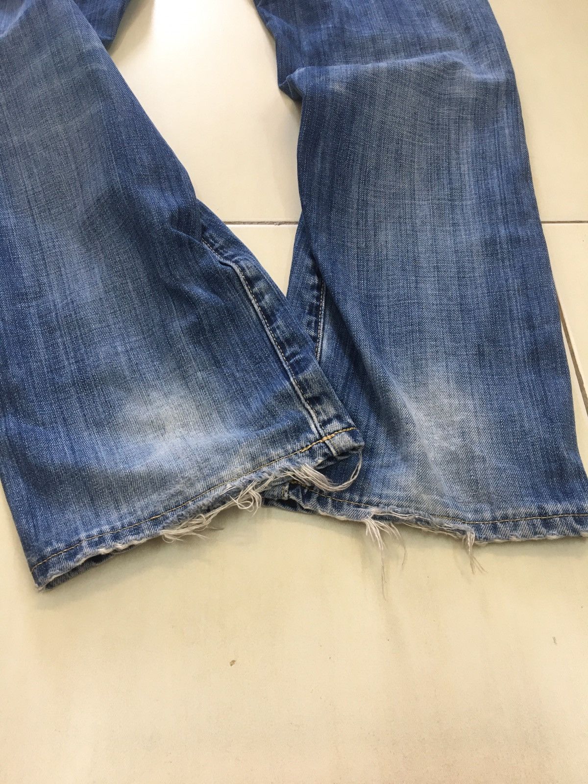 G-Star G-STAR RAW - RELAXED FIT DISTRESSED WASHED RIPPED JEANS Size US 33 - 11 Thumbnail