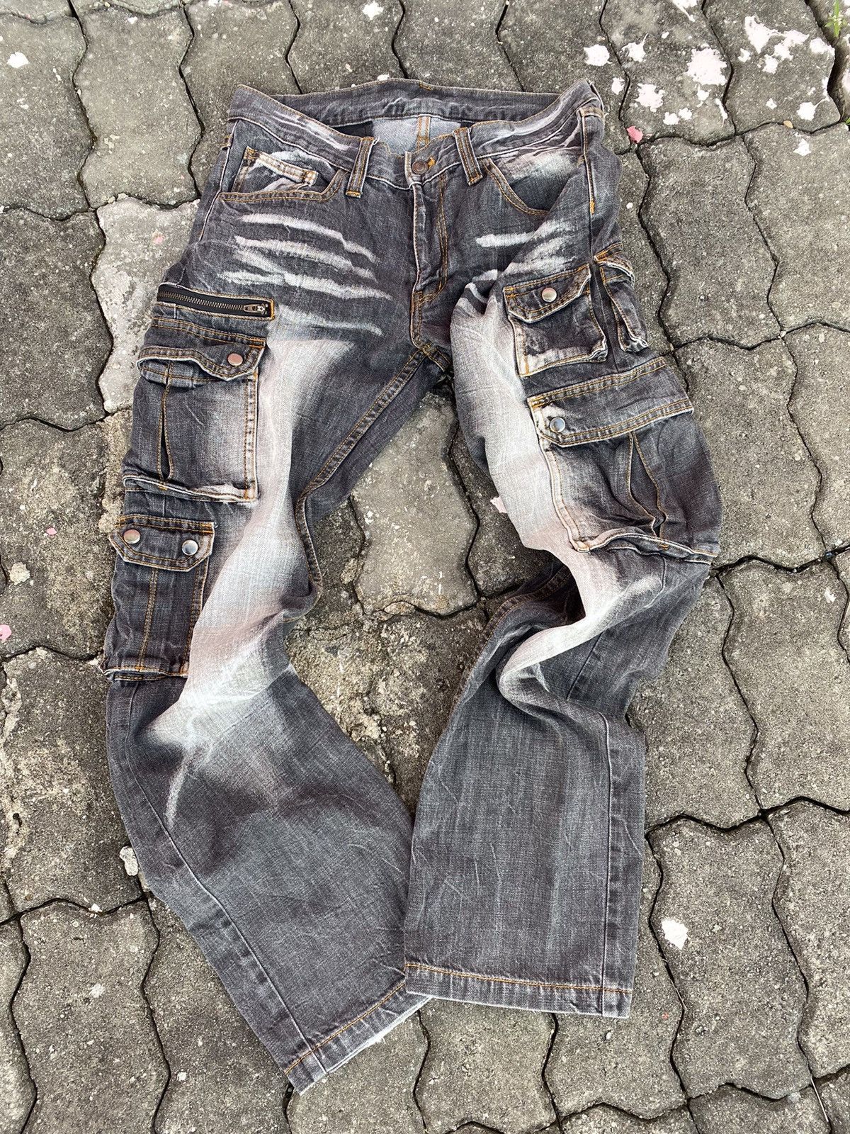 Japanese Brand Rare japanese brand multi pocket jeans Size US 32 / EU 48 - 2 Thumbnail