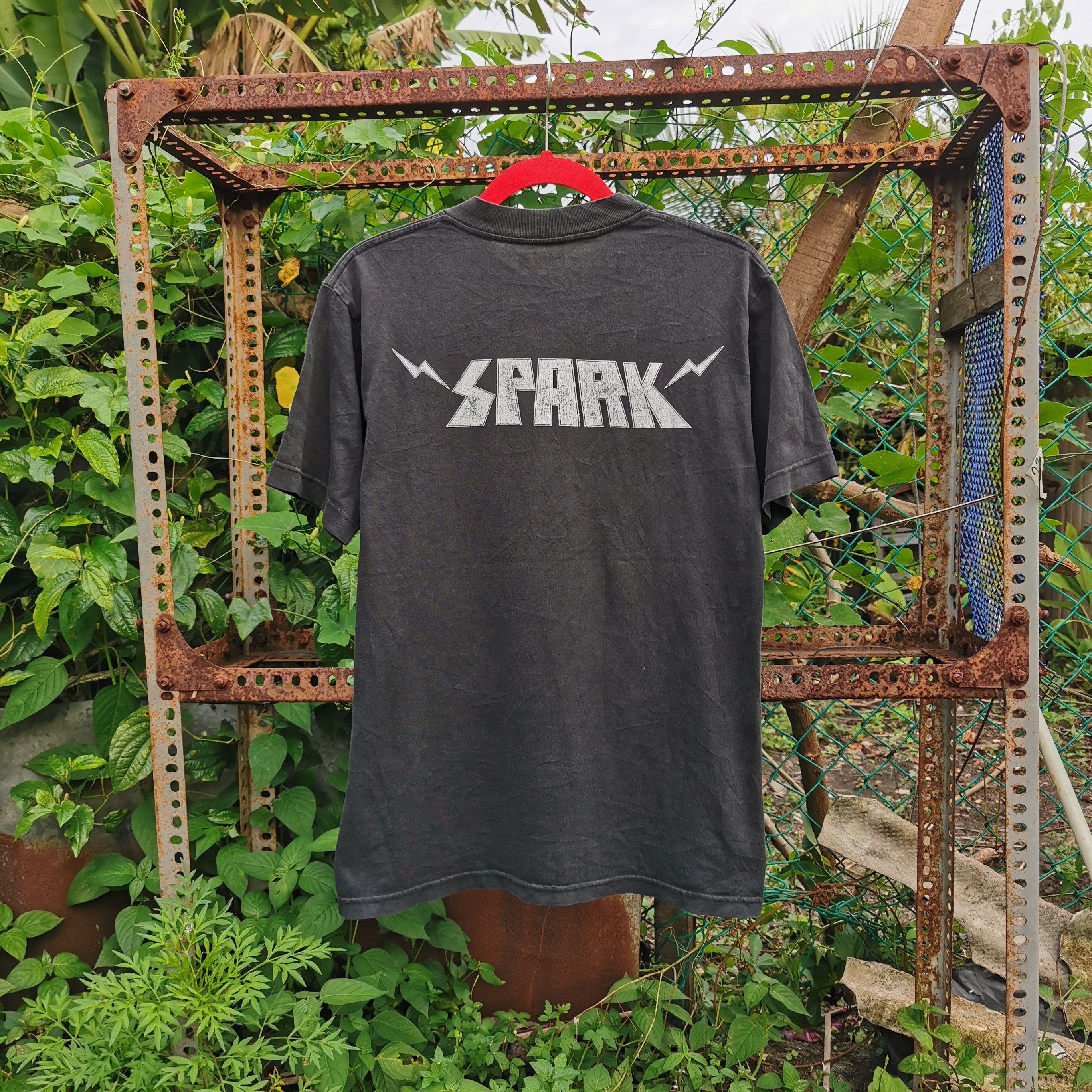 Hook-Ups × Vintage Vintage skates spark tee Size US M / EU 48-50 / 2 - 6 Thumbnail