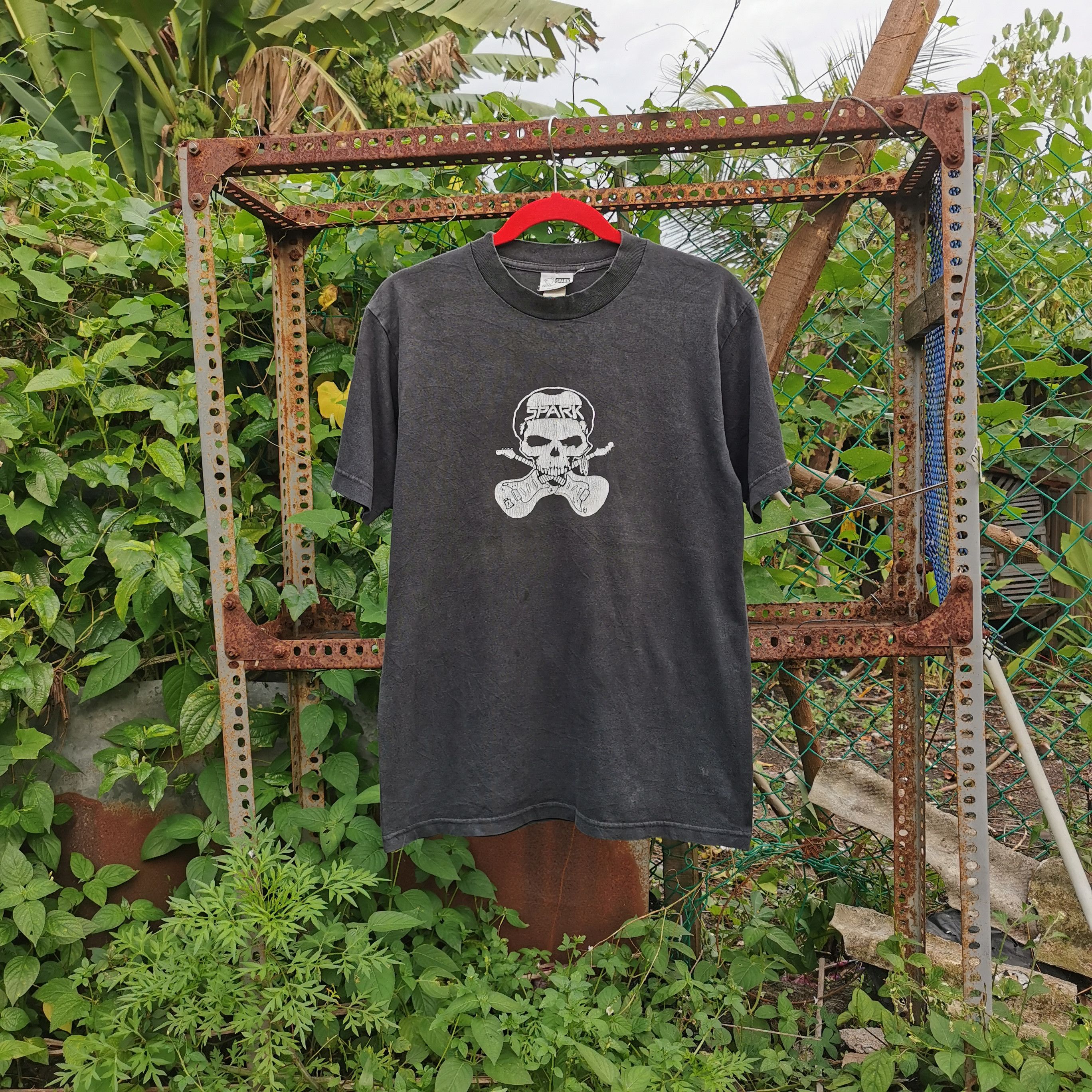Hook-Ups × Vintage Vintage skates spark tee Size US M / EU 48-50 / 2 - 1 Thumbnail