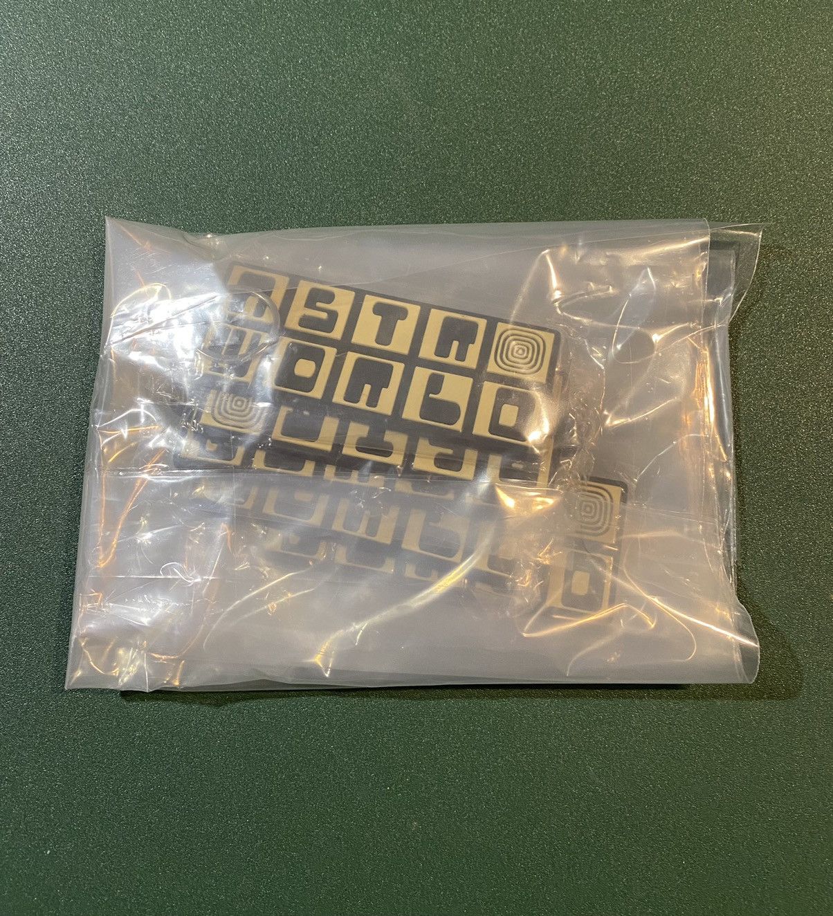 Travis Scott Travis Scott Astroworld 2021 Sign Logo Keychain Size ONE SIZE - 2 Thumbnail