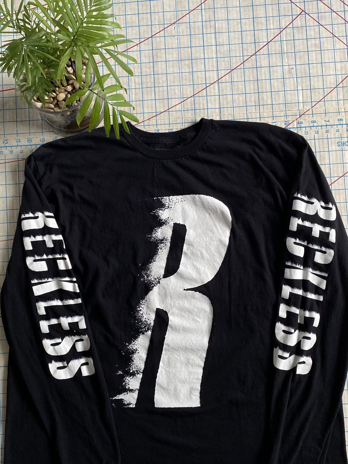 NAV × The Weeknd × XO Nav Reckless Sleeve Spell Out Long Sleeve Shirt Size XXL Size US XXL / EU 58 / 5 - 3 Thumbnail