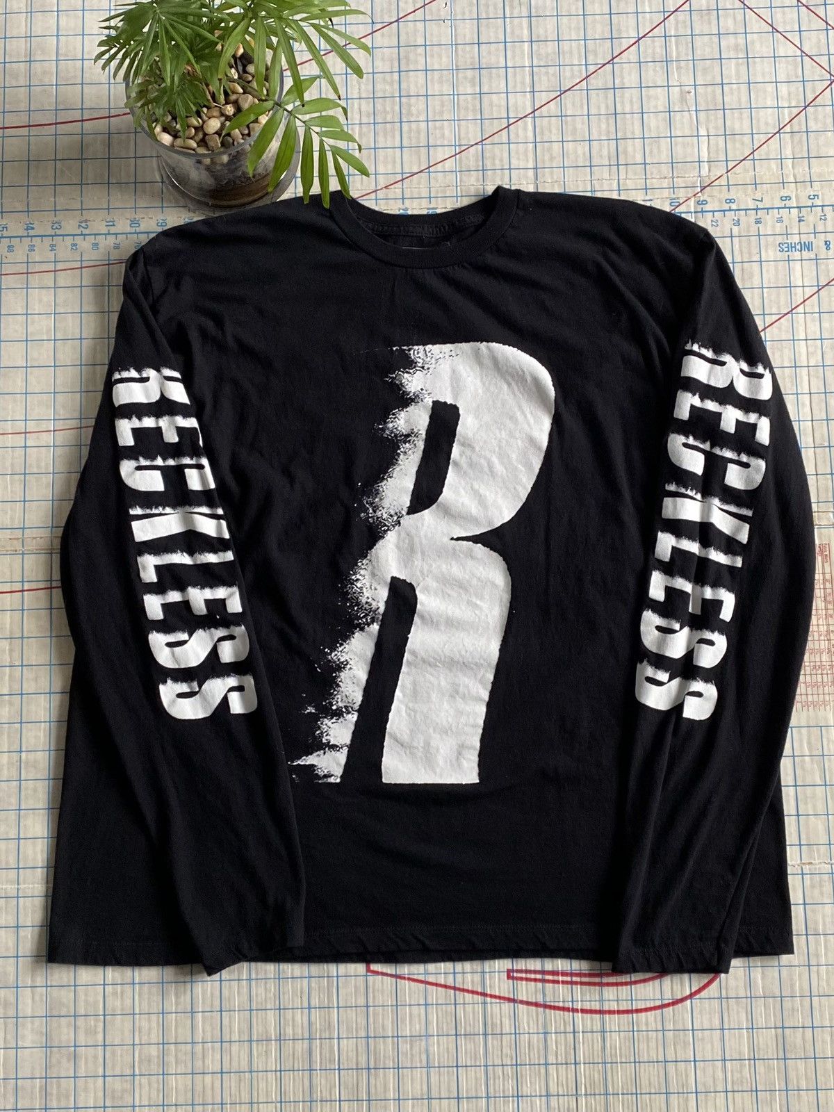 NAV × The Weeknd × XO Nav Reckless Sleeve Spell Out Long Sleeve Shirt Size XXL Size US XXL / EU 58 / 5 - 1 Thumbnail