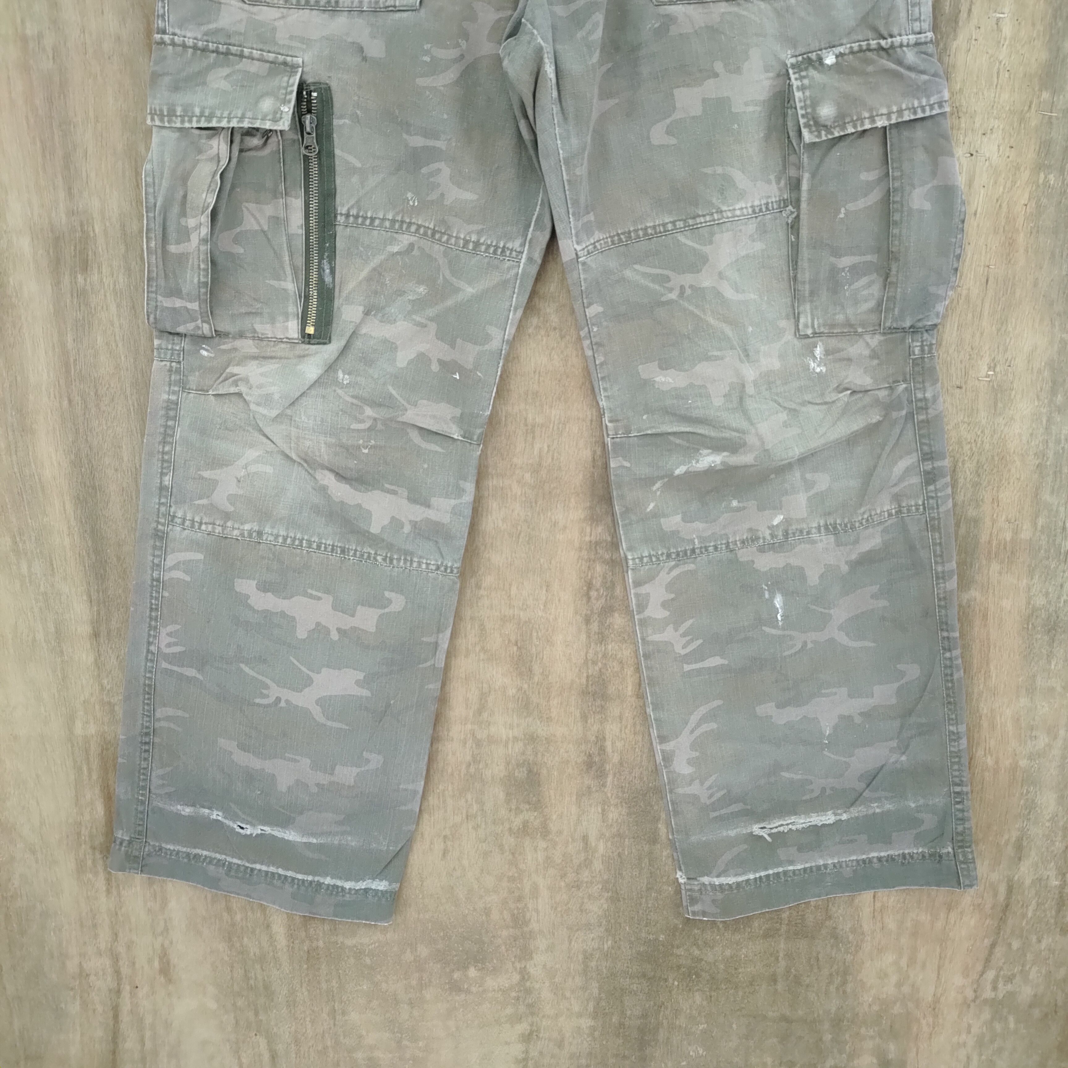 Vintage VINTAGE STABLE MAINSTREAM CAMO FADED BAGGY CARGO PANTS Size US 30 / EU 46 - 3 Thumbnail