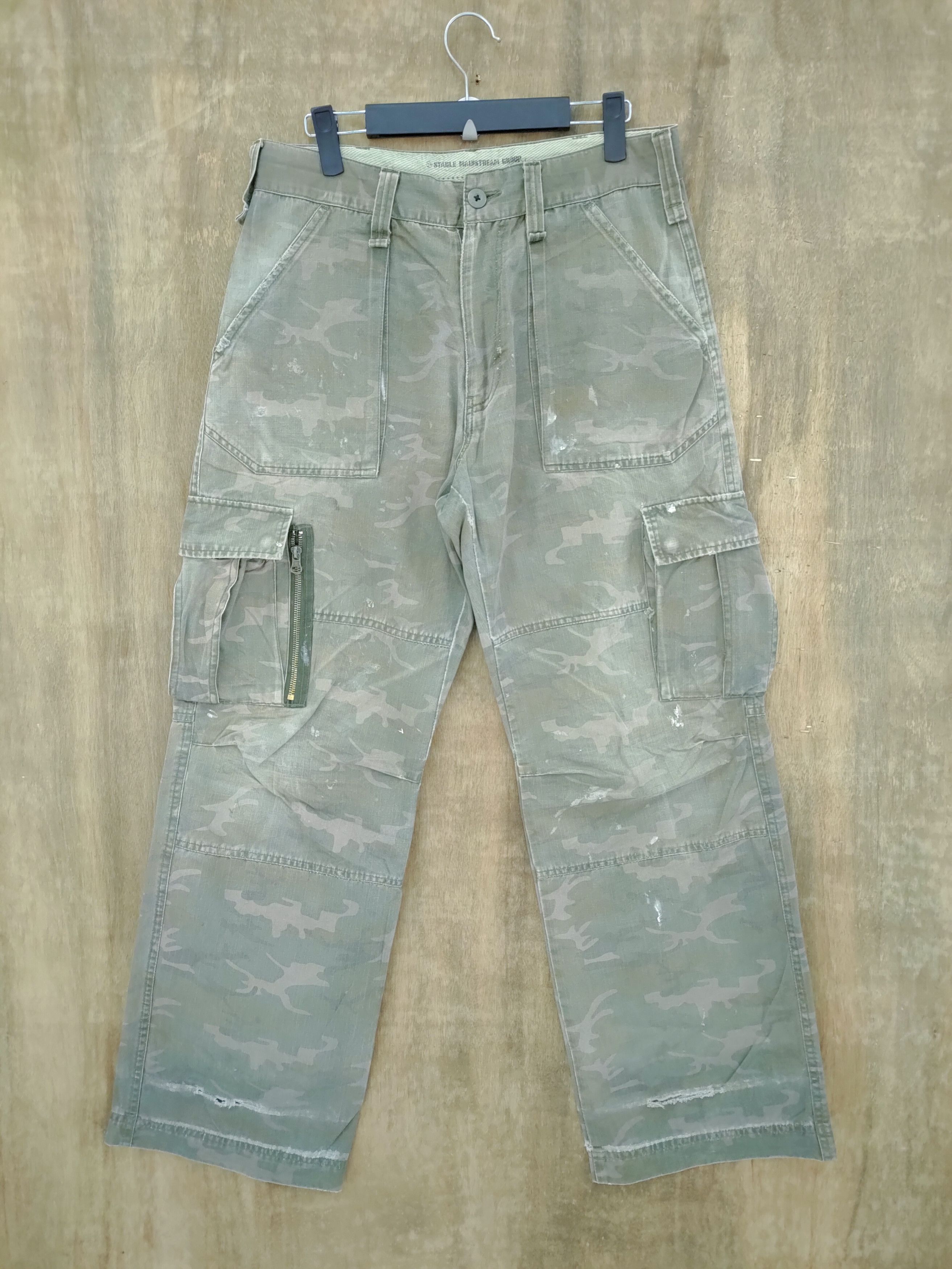 image of Vintage Stable Mainstream Camo Faded Baggy Cargo Pants, Men's (Size 30)