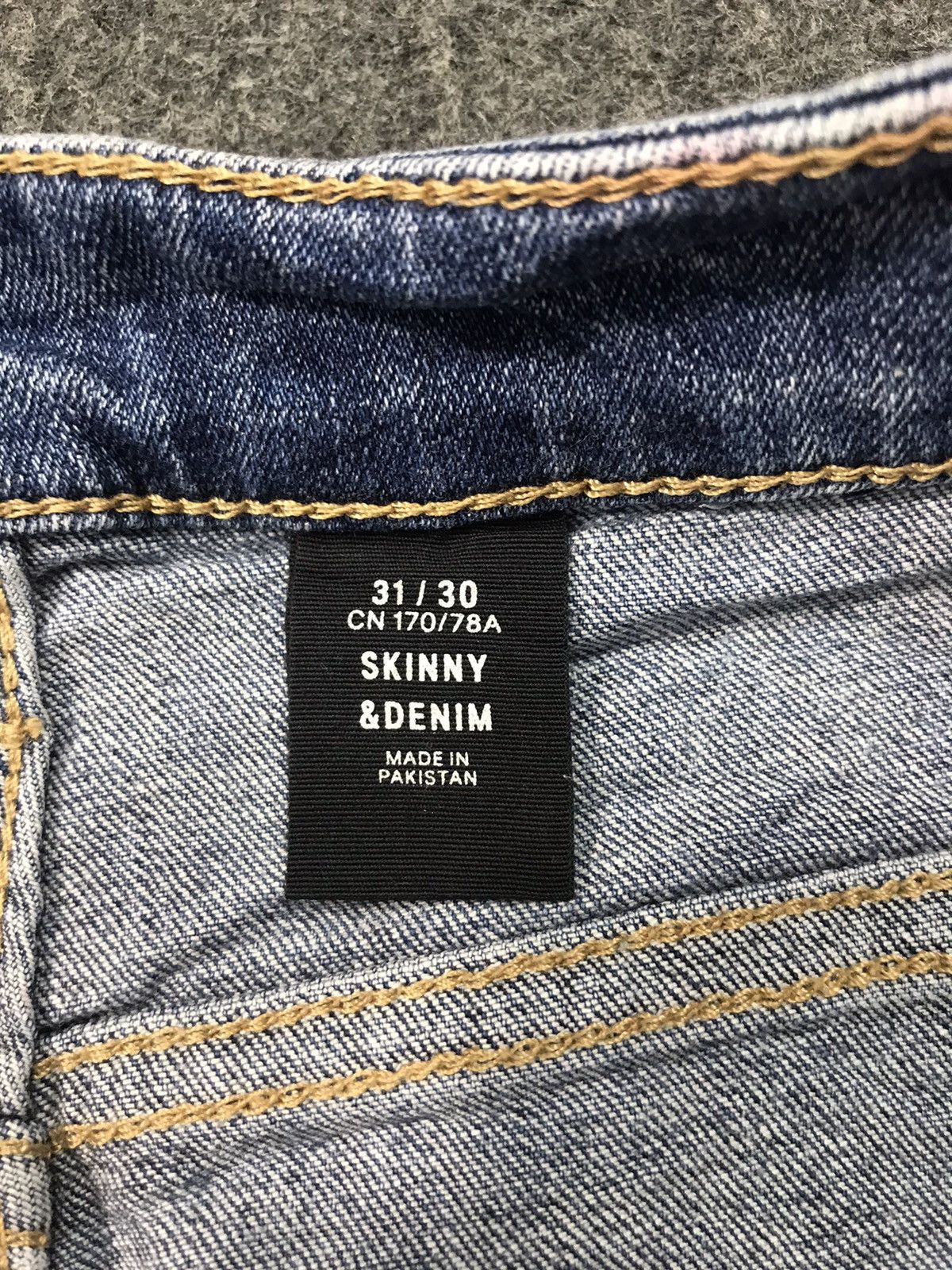 H&M × Vintage H&M Denim Skinny Cut Style Pants Buttonfly Distressed Denim Size US 29 - 6 Thumbnail