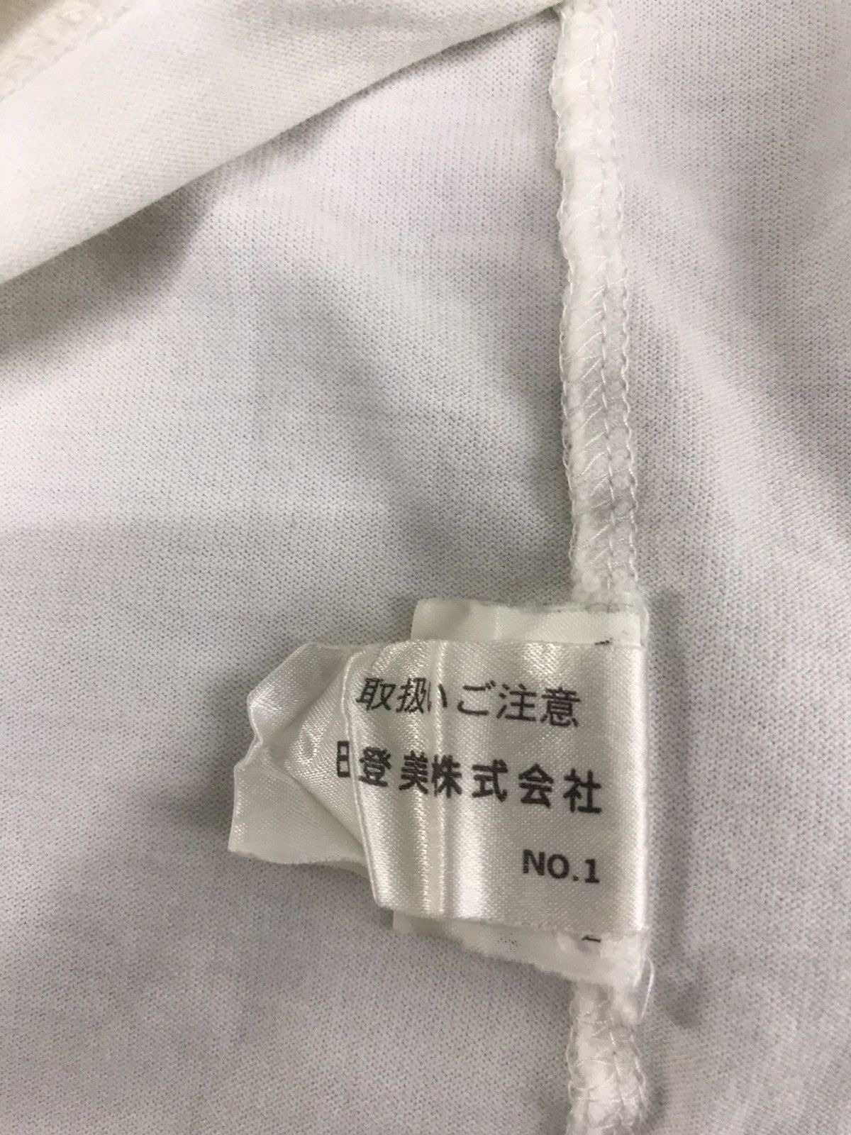 Chaps Ralph Lauren × Ralph Lauren × Vintage Chaps Ralph Lauren Island Paradise Spell Out Tee Size US M / EU 48-50 / 2 - 8 Thumbnail