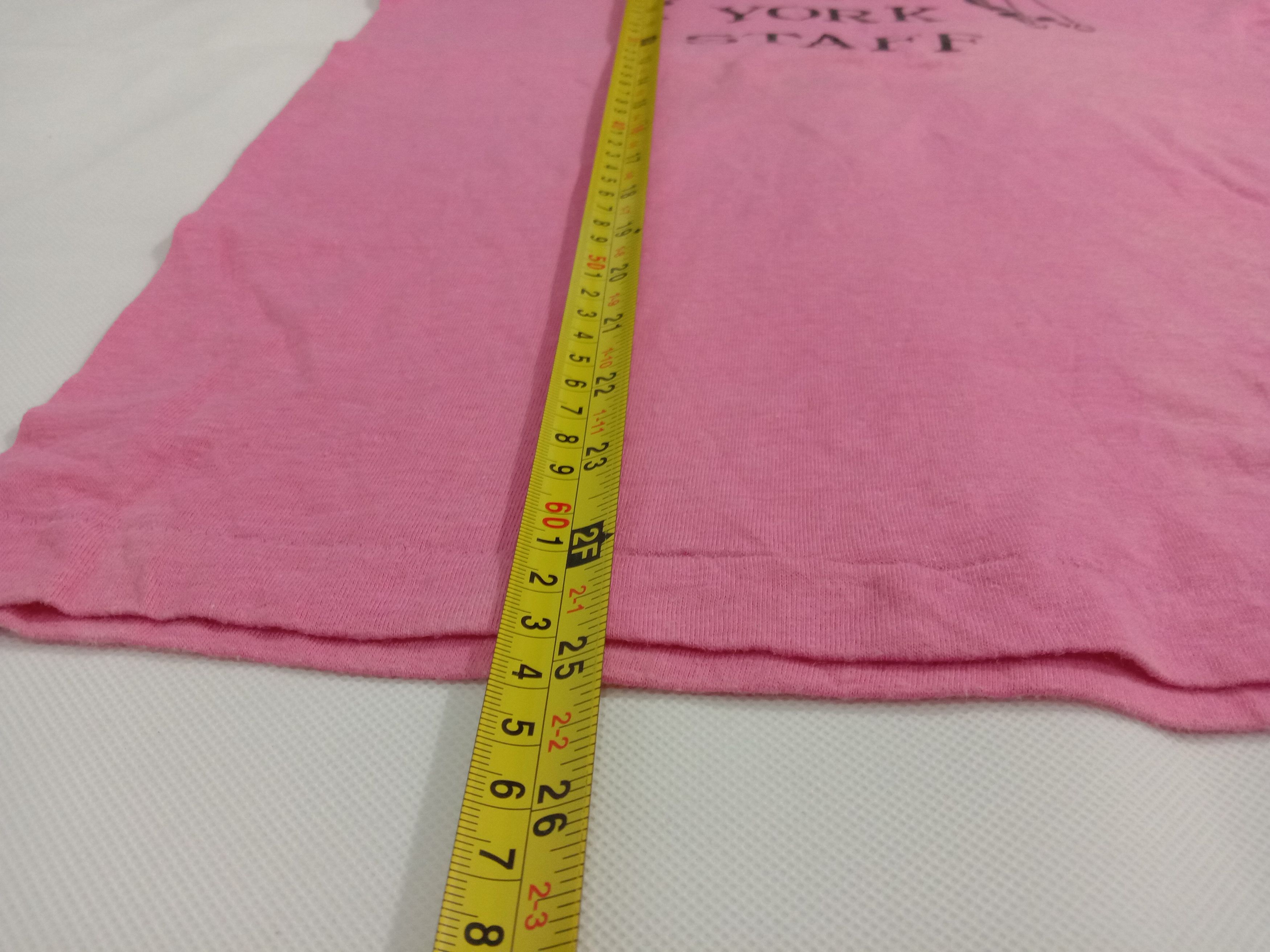 Vintage Vintage 80s GYMNASTIC OF YORK STAFF 50/50 Tee T-shirt A23 Size US XS / EU 42 / 0 - 6 Thumbnail