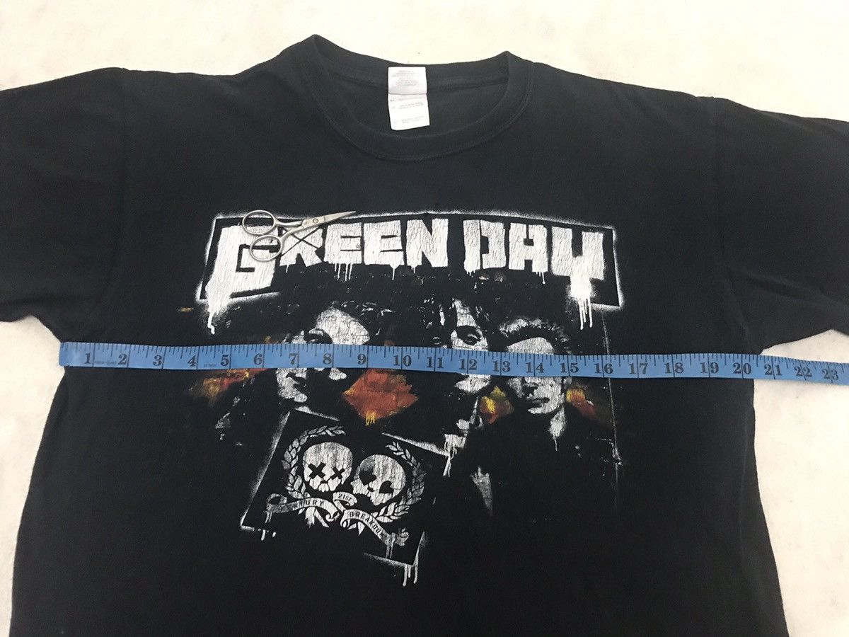 Band Tees Green Day Punk Rock Cover Album Tee Size US M / EU 48-50 / 2 - 4 Thumbnail