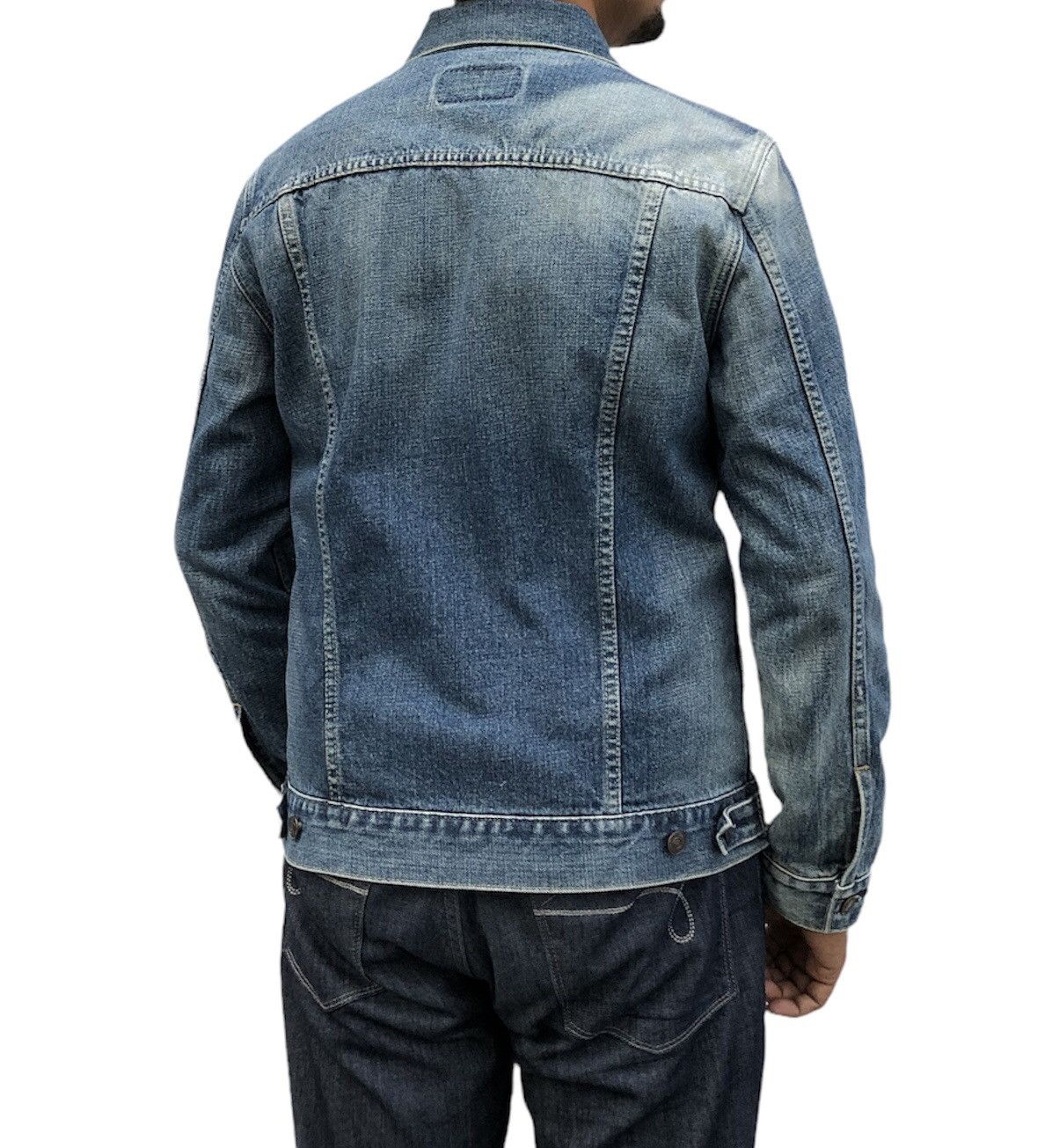 Levi's Vintage Clothing Vintage Levi's Denim Distressed Trucker Jacket Size US M / EU 48-50 / 2 - 9 Thumbnail