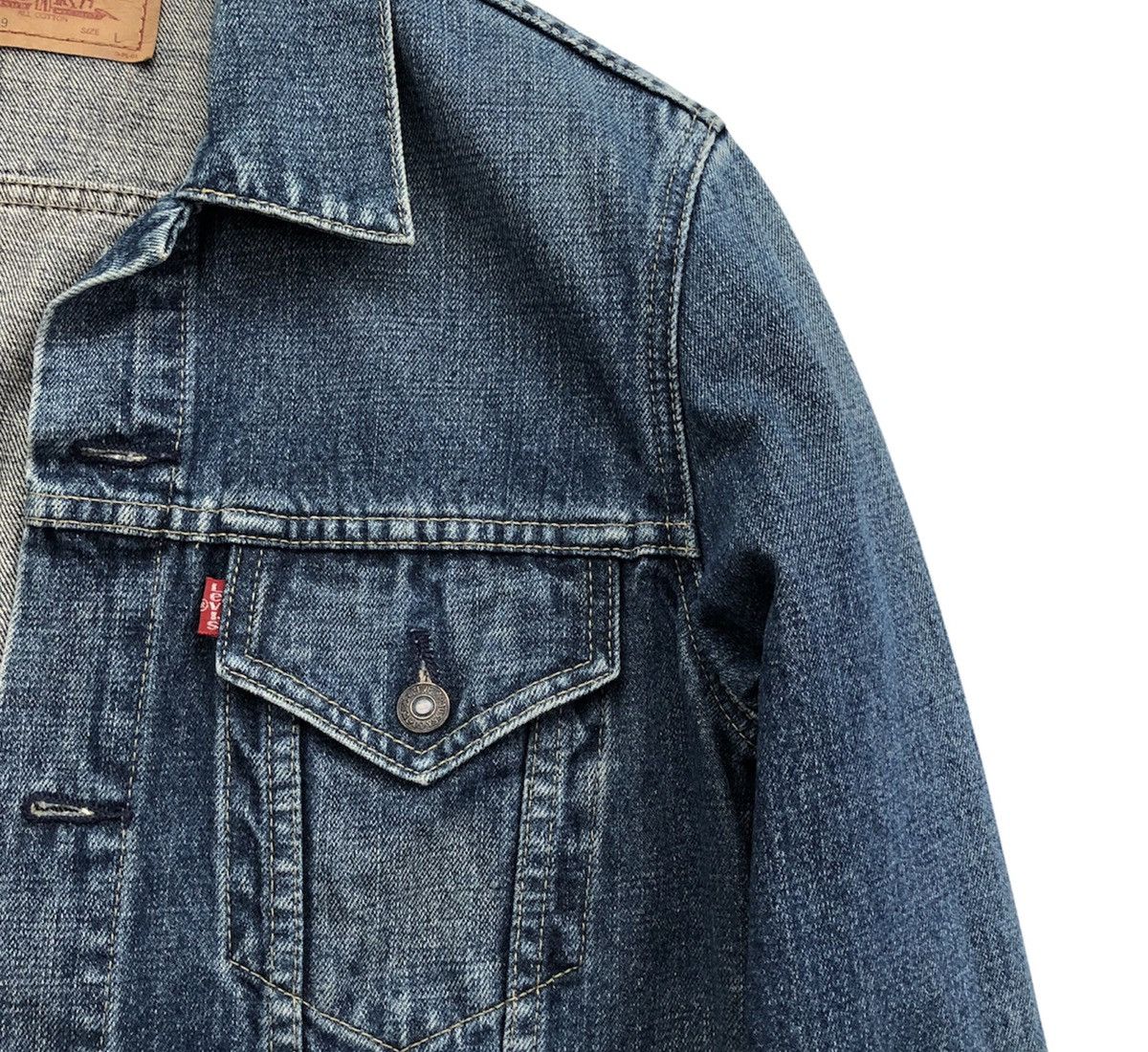 Levi's Vintage Clothing Vintage Levi's Denim Distressed Trucker Jacket Size US M / EU 48-50 / 2 - 5 Thumbnail