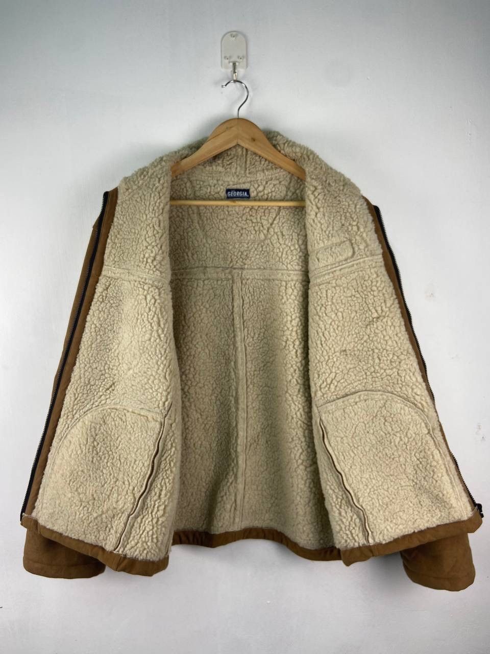 Japanese Brand Vintage Georgia Coffee Sherpa Jacket Brown Winter Size US L / EU 52-54 / 3 - 2 Thumbnail