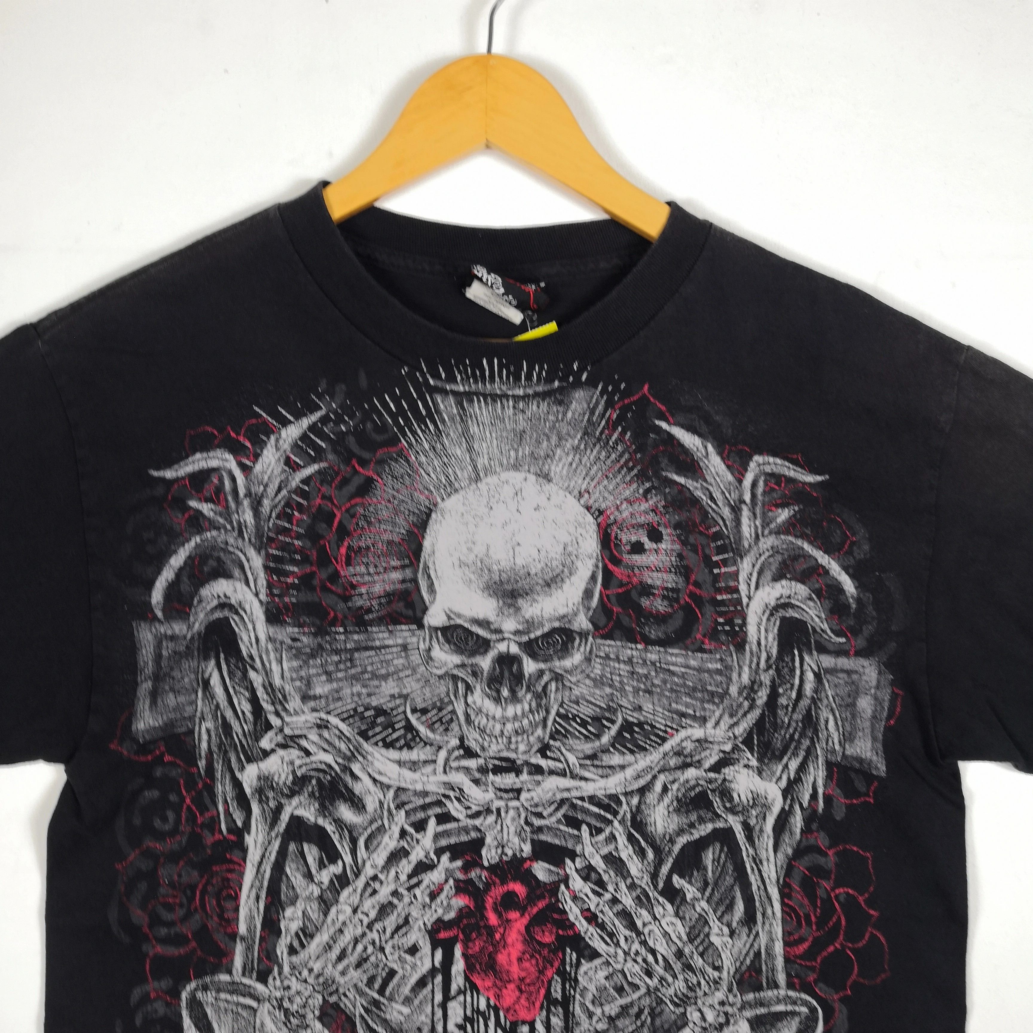 Vintage Miami Ink T-Shirt Skulls Tatoo Vintage Skulls Tees BS18285. Size US M / EU 48-50 / 2 - 3 Thumbnail