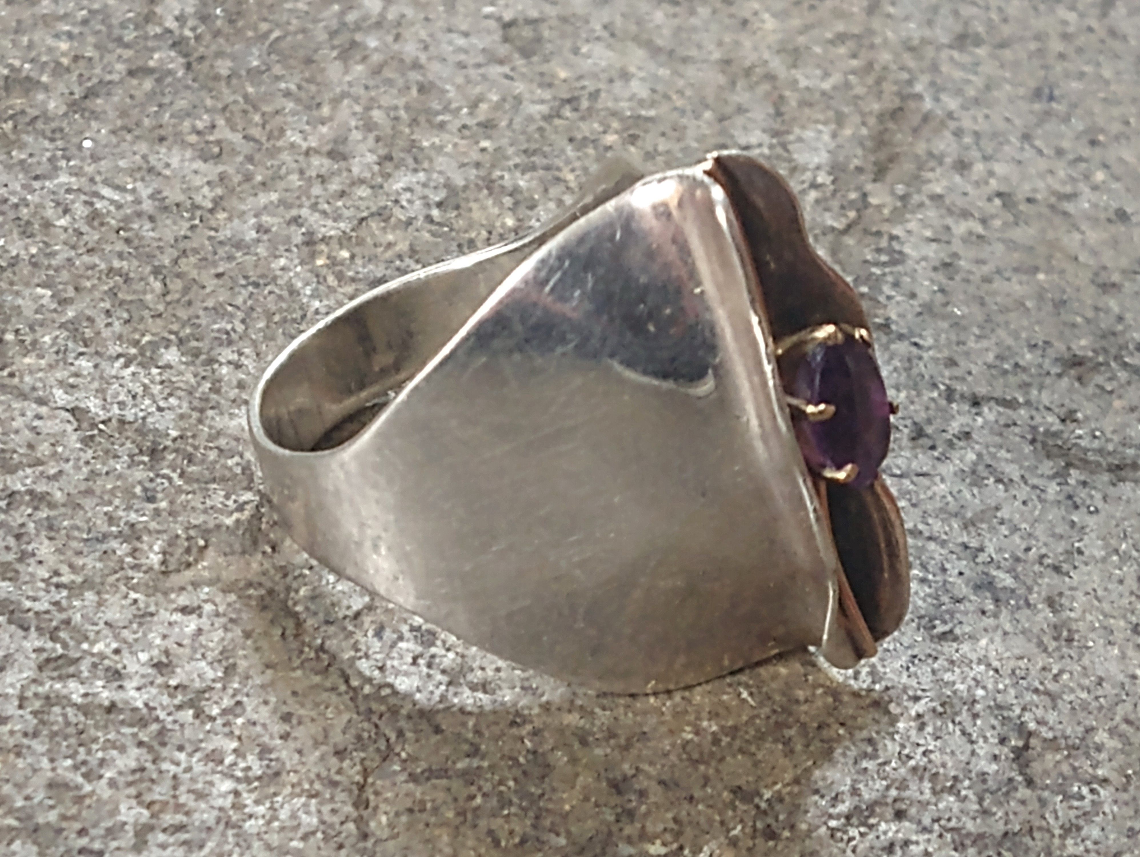 Jewelry × Vintage Vintage Sterling Silver Ring Amethyst Size 9.25 Modern Size ONE SIZE - 7 Thumbnail