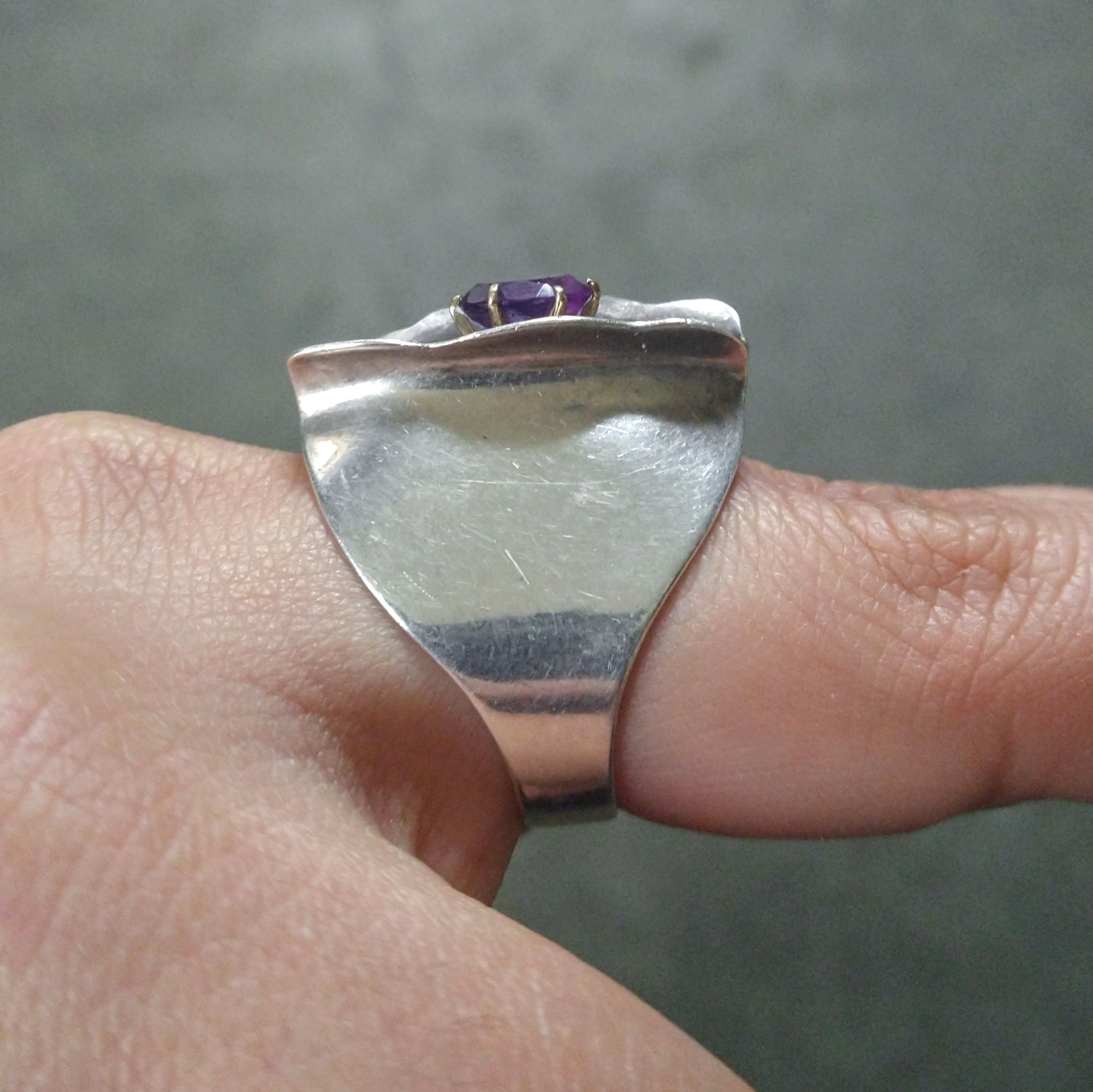 Jewelry × Vintage Vintage Sterling Silver Ring Amethyst Size 9.25 Modern Size ONE SIZE - 14 Thumbnail