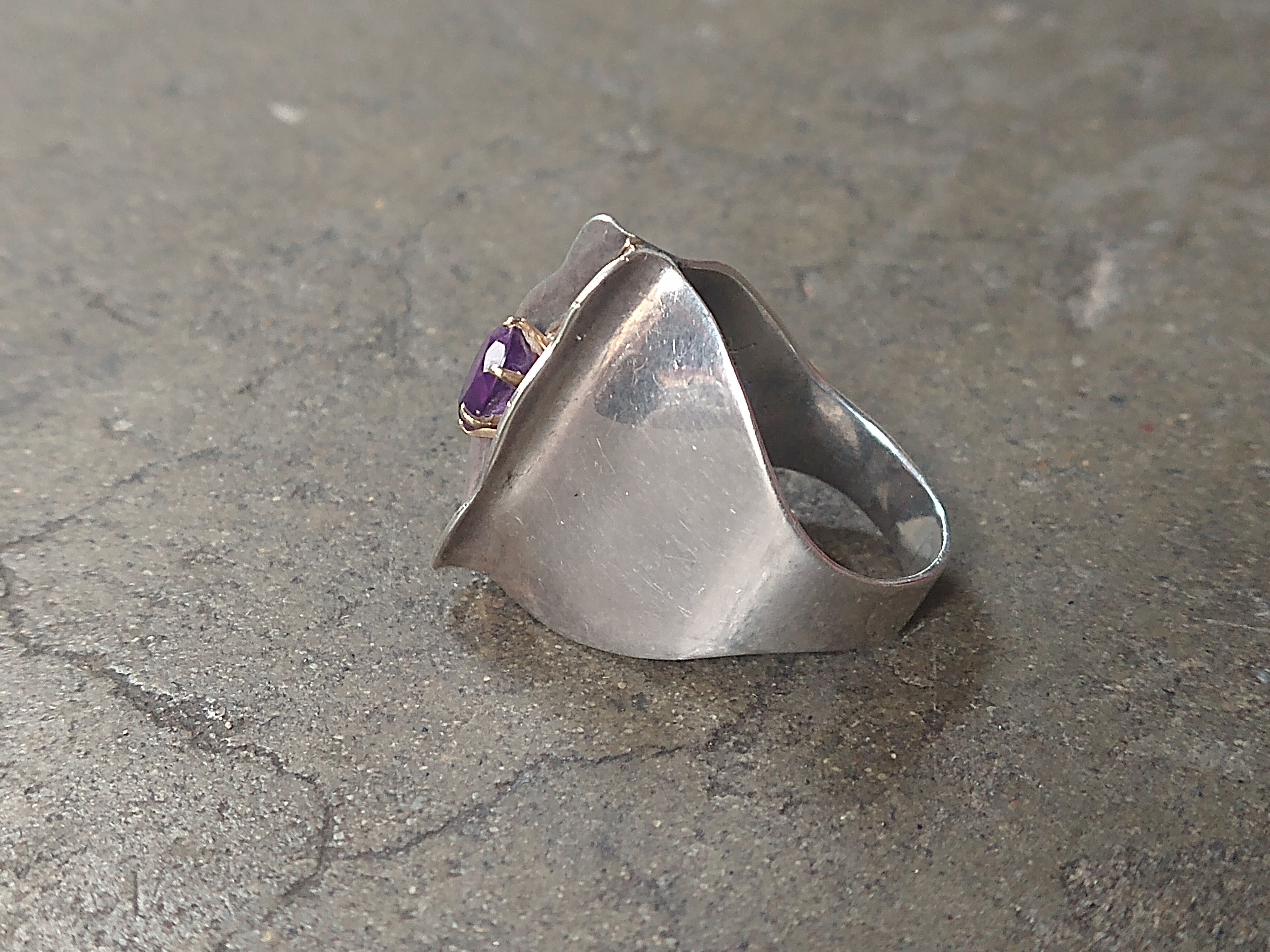 Jewelry × Vintage Vintage Sterling Silver Ring Amethyst Size 9.25 Modern Size ONE SIZE - 6 Thumbnail