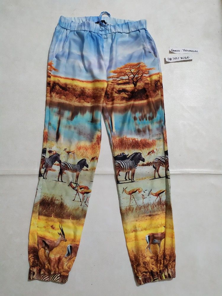 Designer Pinko Fullprint Art Horses and Forest Pants Size 27" / US 4 / IT 40 - 1 Thumbnail