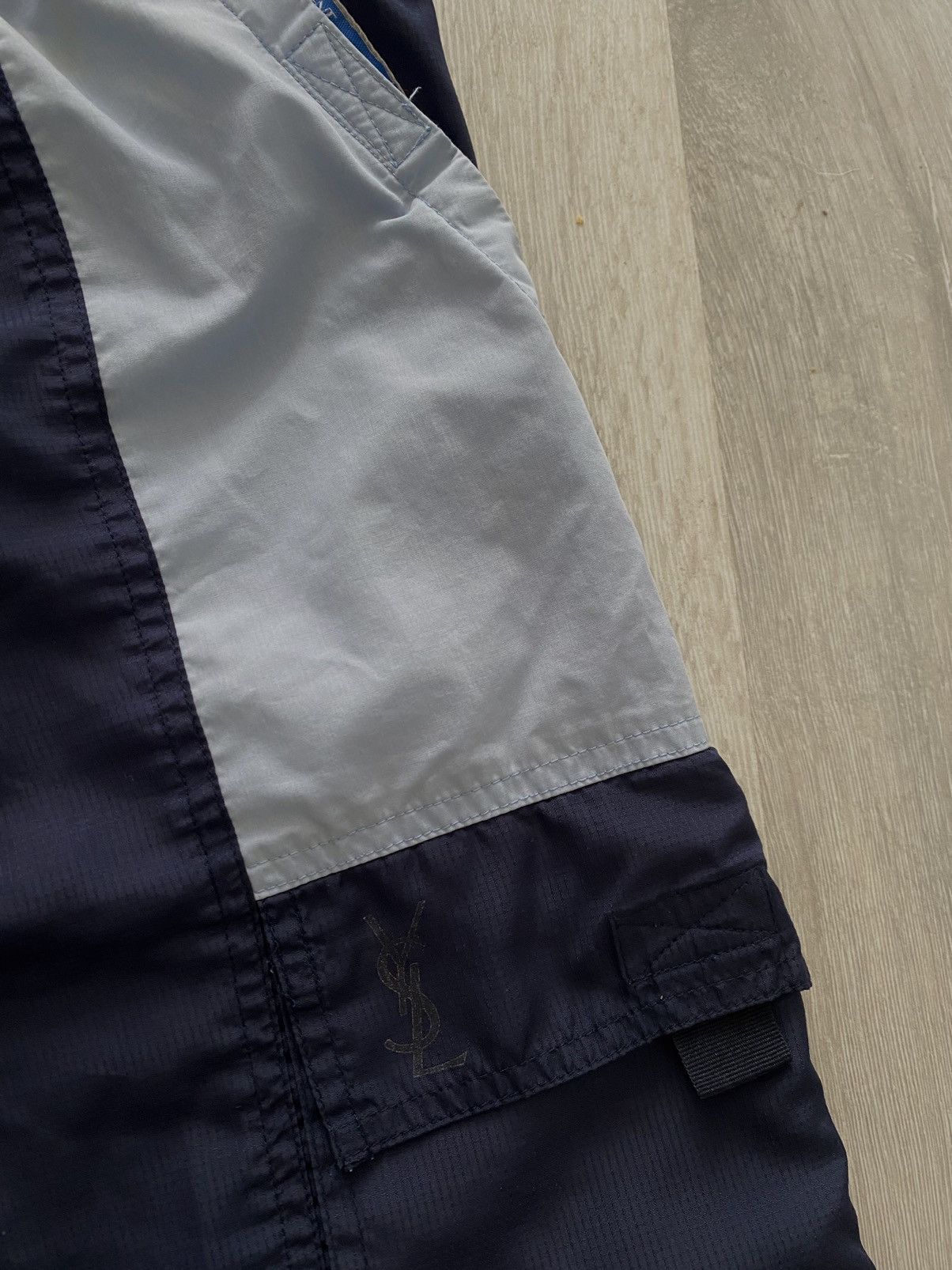 Vintage × Yves Saint Laurent 90s Yves Saint Laurent vintage navy shorts YSL Size US 32 / EU 48 - 2 Thumbnail