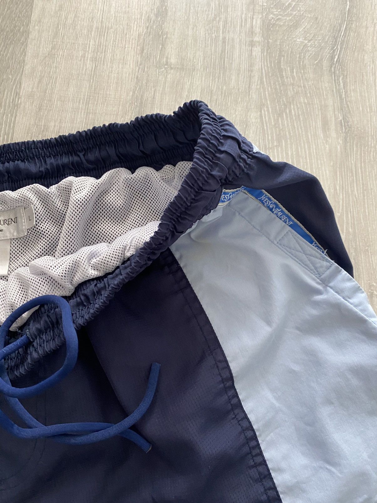 Vintage × Yves Saint Laurent 90s Yves Saint Laurent vintage navy shorts YSL Size US 32 / EU 48 - 6 Thumbnail