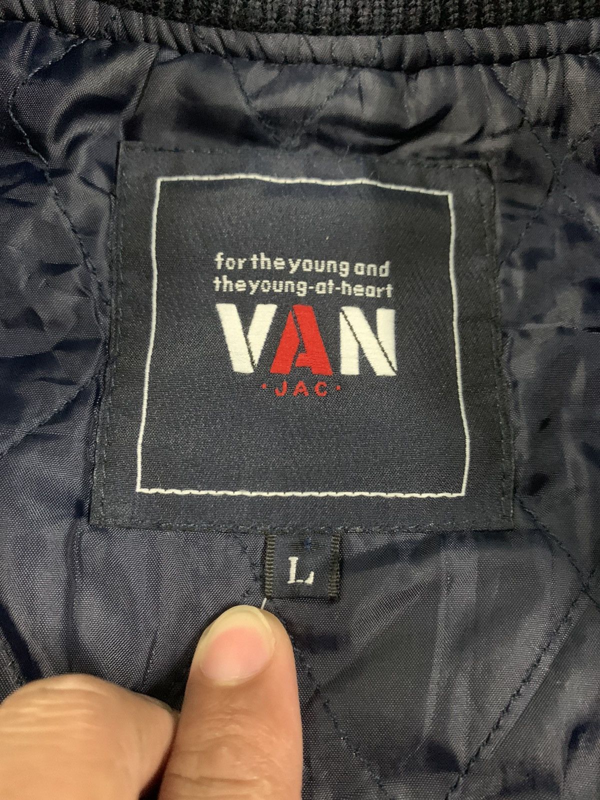 Japanese Brand ❤️‍🔥SENDOFFERS❤️‍🔥Van Jac SpellOut Bomber Varsity Letterman Jacket Size US L / EU 52-54 / 3 - 5 Thumbnail