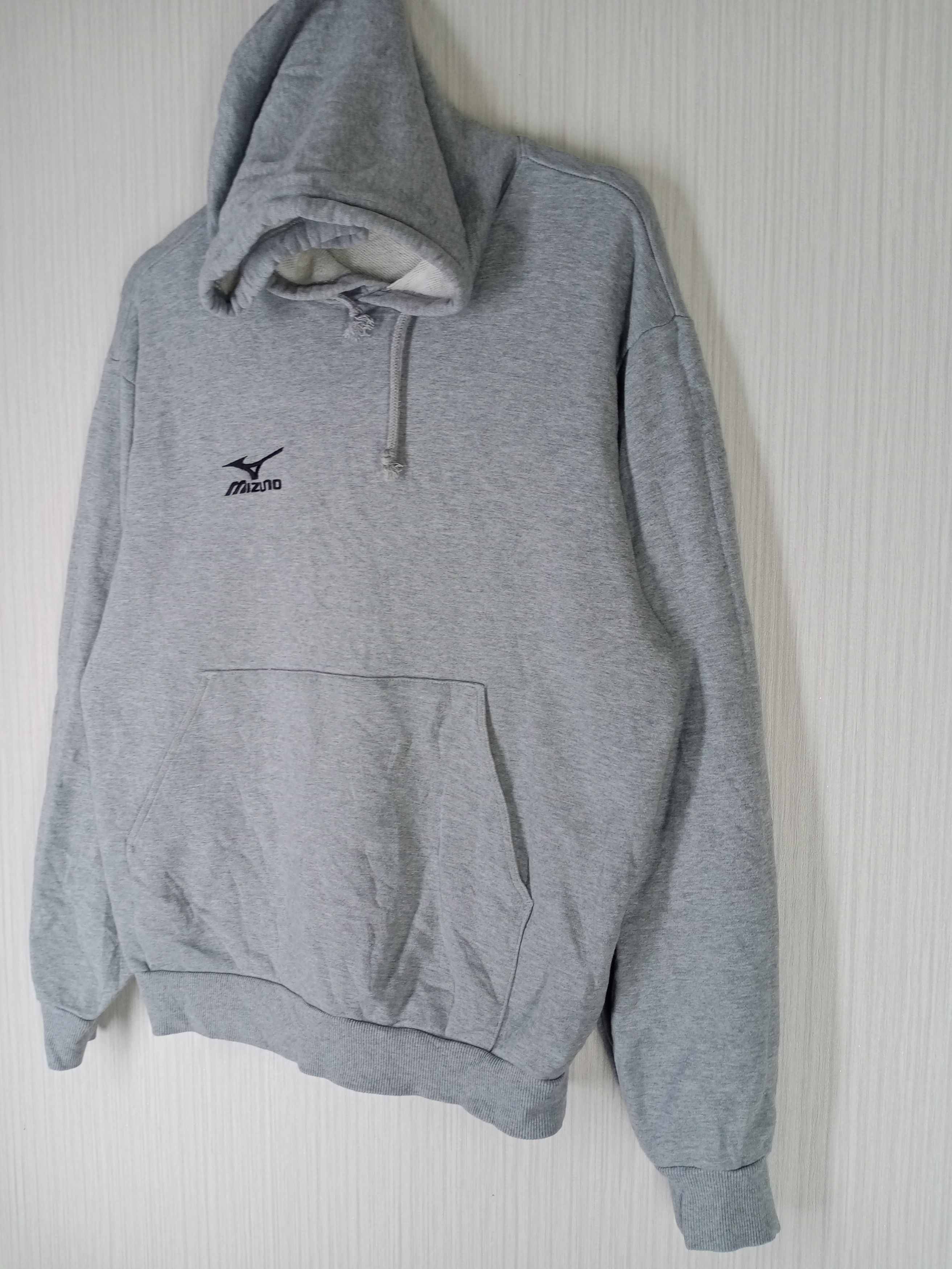 Mizuno Vintage Mizuno Small Logo Embroidered Hoodie Size US M / EU 48-50 / 2 - 3 Thumbnail