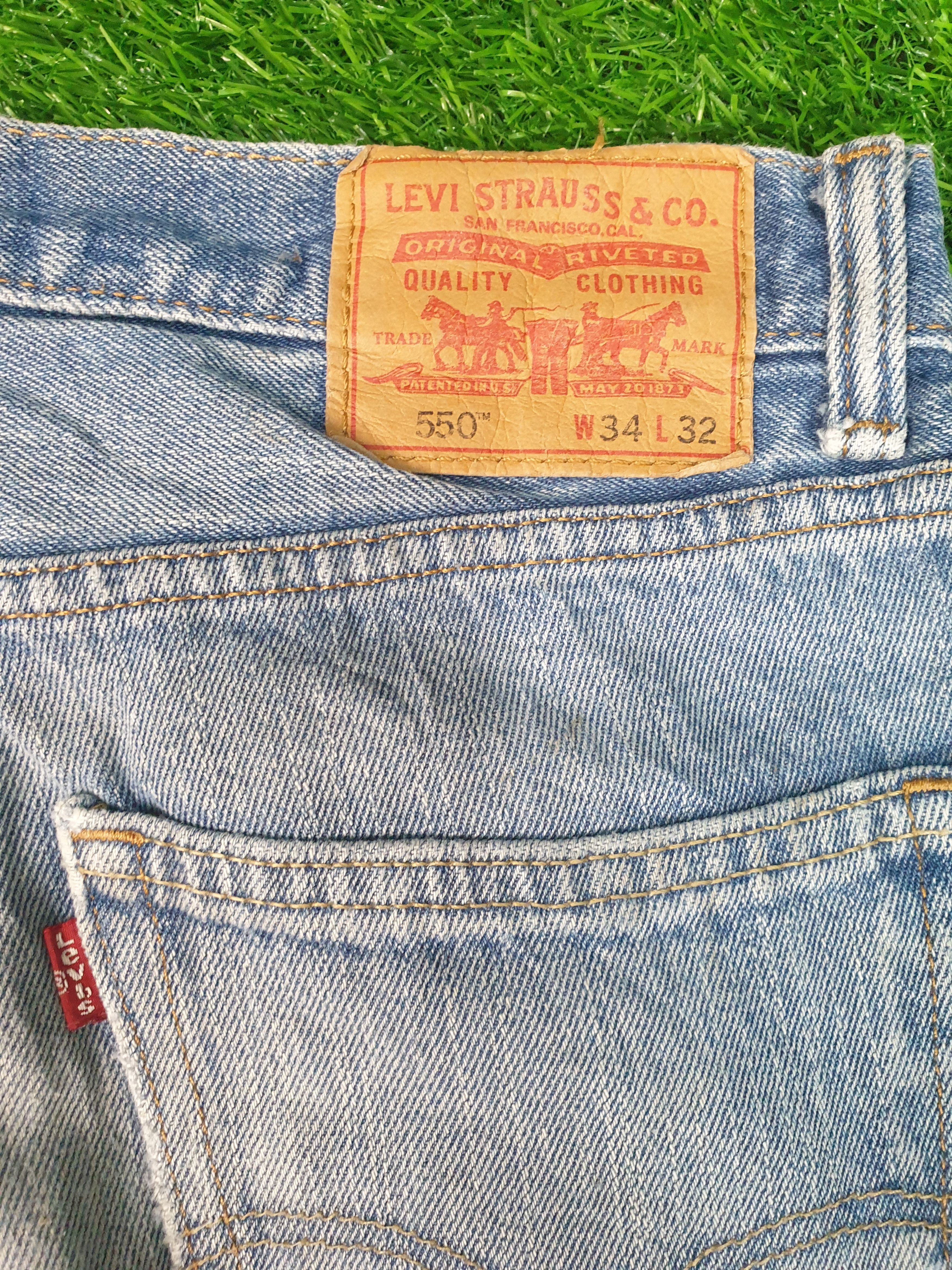 Levi's Vintage LEVIS 550 Sun Faded Light Size 34X32 Jeans L0105 Size US 34 / EU 50 - 12 Thumbnail