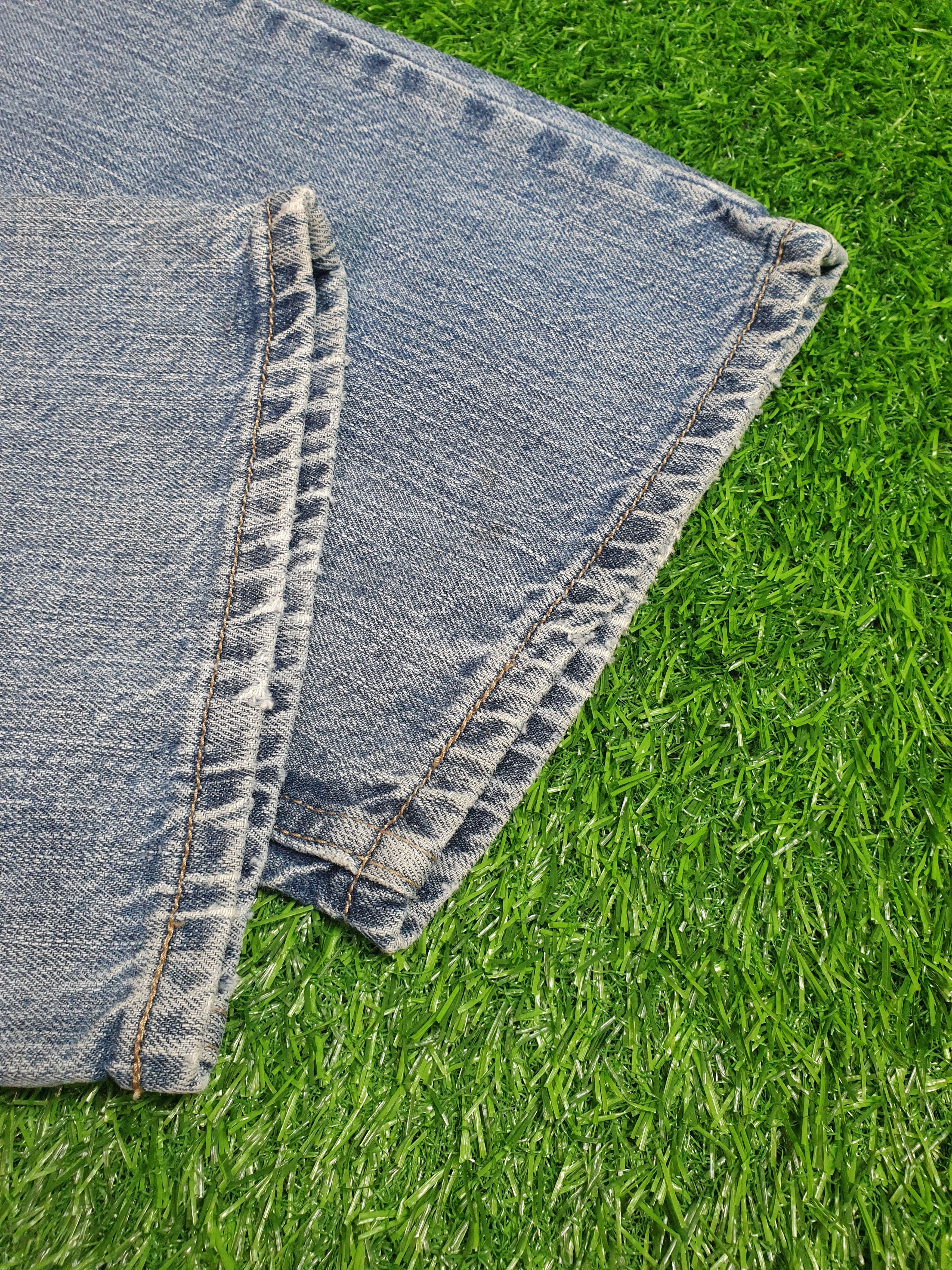 Levi's Vintage Clothing Vintage LEVIS 559 Distressed Faded Size 32X31Jeans L0100 Size US 32 / EU 48 - 9 Thumbnail
