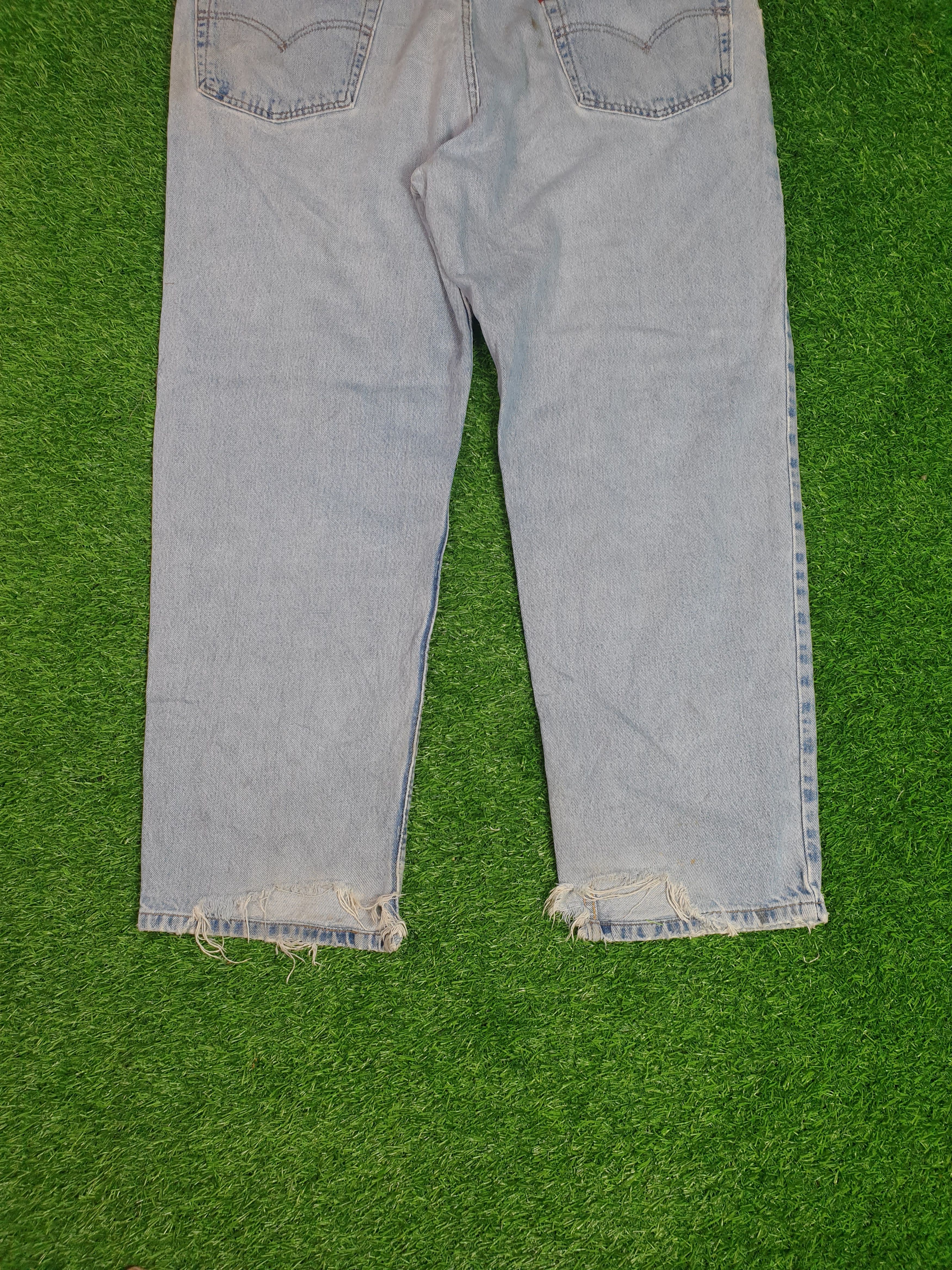 Levi's Vintage LEVIS 550 Sun Faded Distressed 40X29.5 Jeans L0107 Size US 40 / EU 56 - 3 Thumbnail