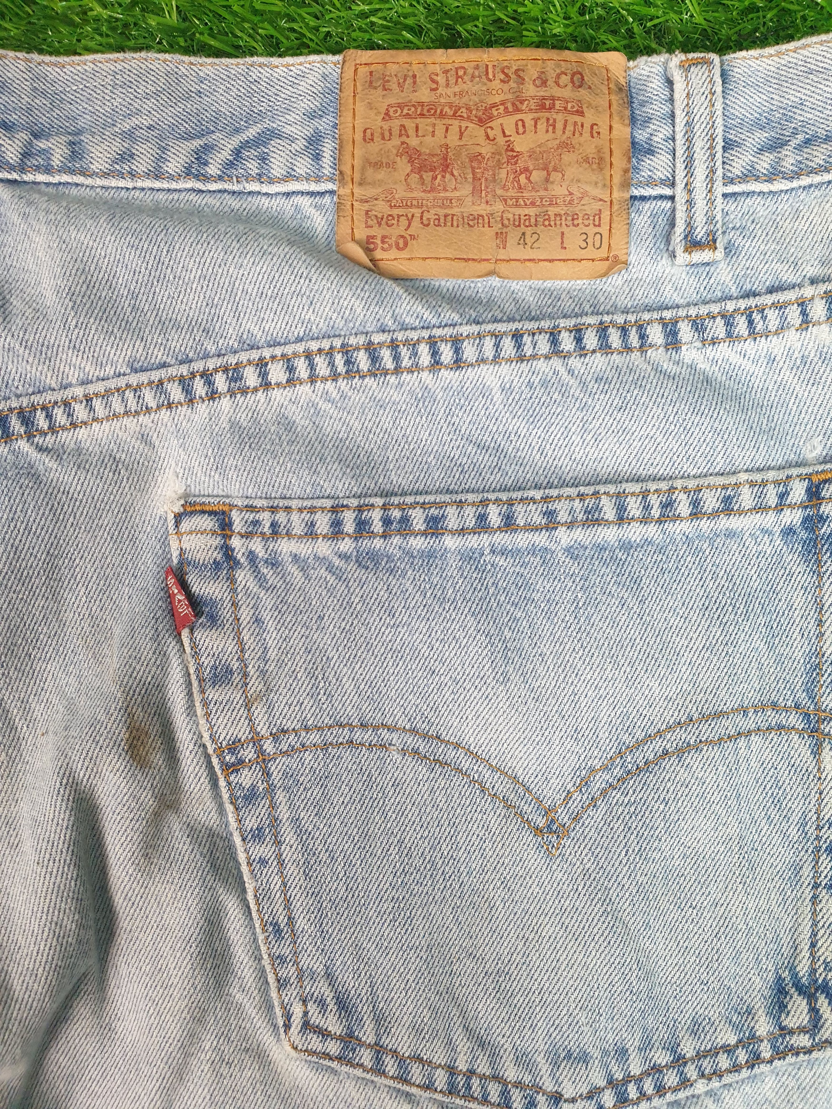 Levi's Vintage LEVIS 550 Sun Faded Distressed 40X29.5 Jeans L0107 Size US 40 / EU 56 - 12 Thumbnail