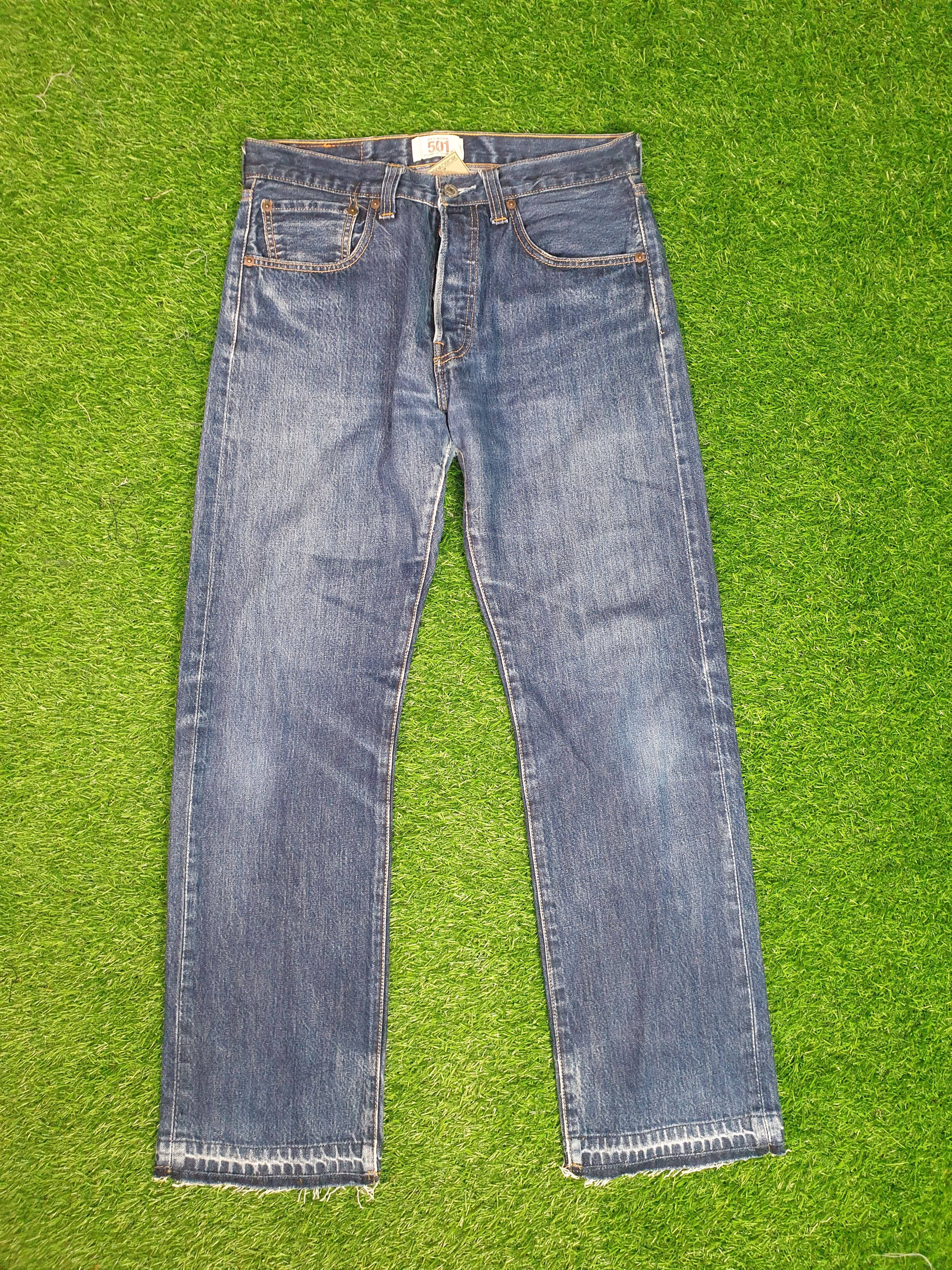 Levi's Vintage LEVIS 501 Stone Wash Distressed 31X30 Jeans L0187 Size US 31 - 3 Thumbnail