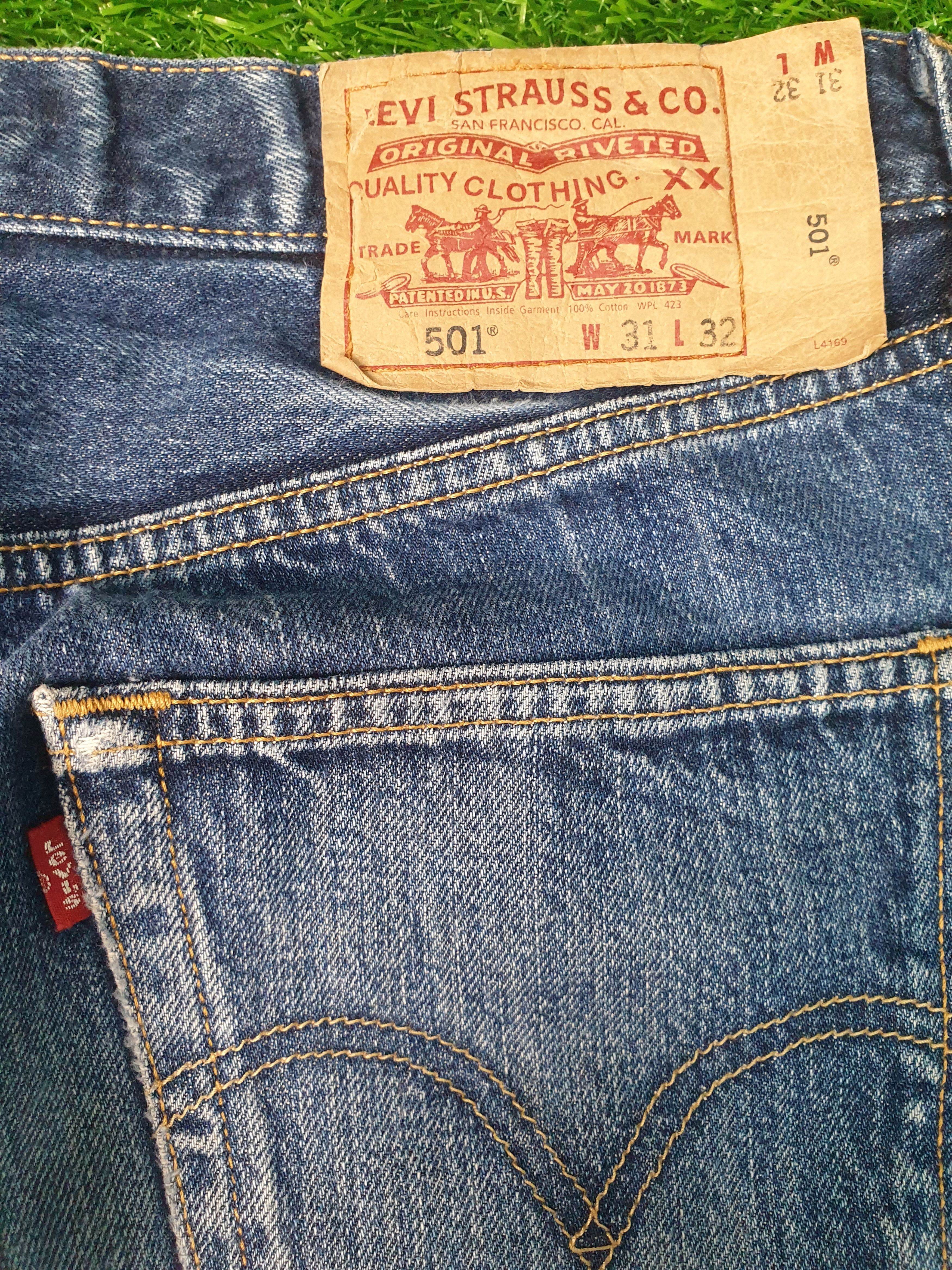 Levi's Vintage LEVIS 501 Stone Wash Distressed 31X30 Jeans L0187 Size US 31 - 9 Thumbnail